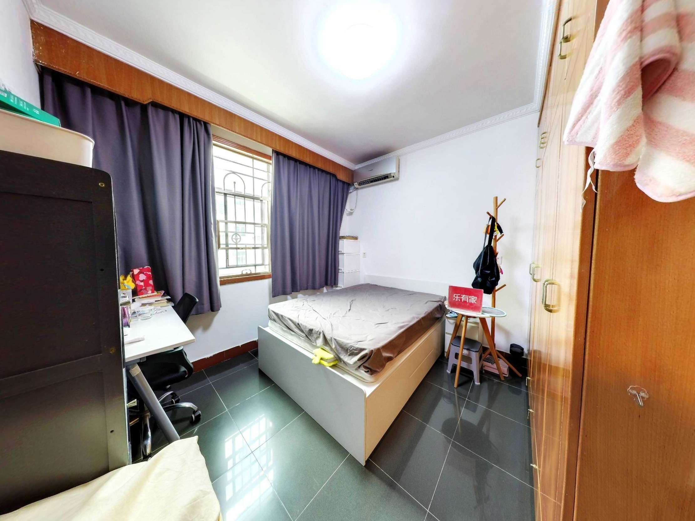 鹏兴一期精装3房，业主诚心出售