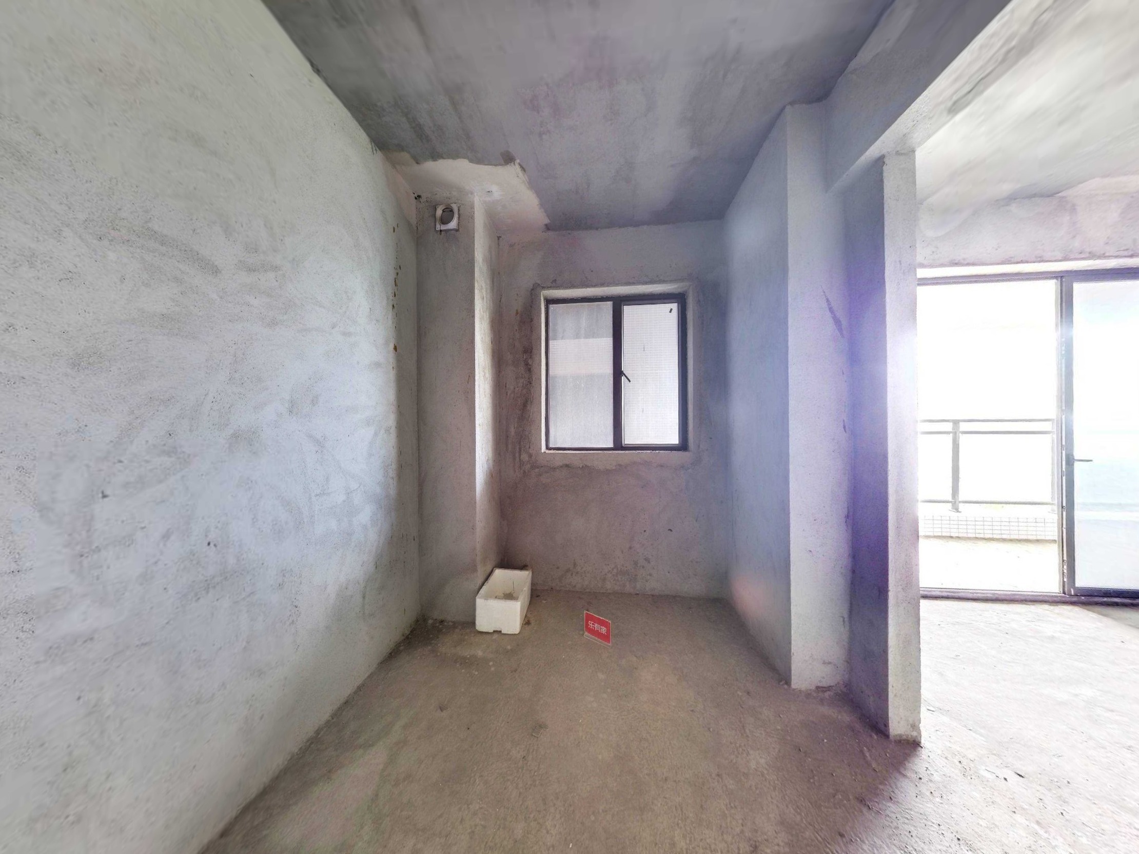 爱琴湾花园 4房2厅3卫 168.9㎡