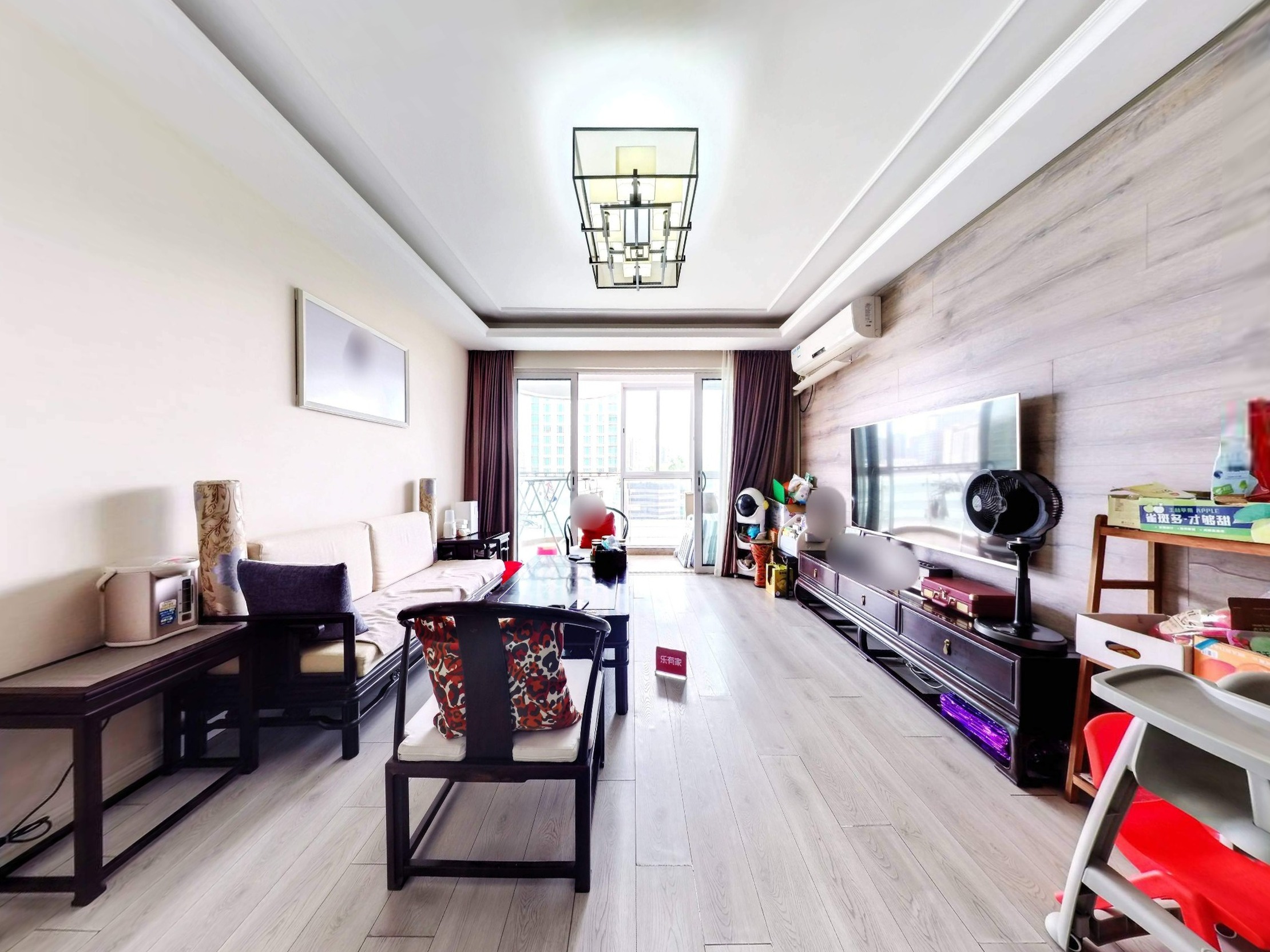 龙光君悦龙庭 西南 精装 7室 2厅 138.94m² 