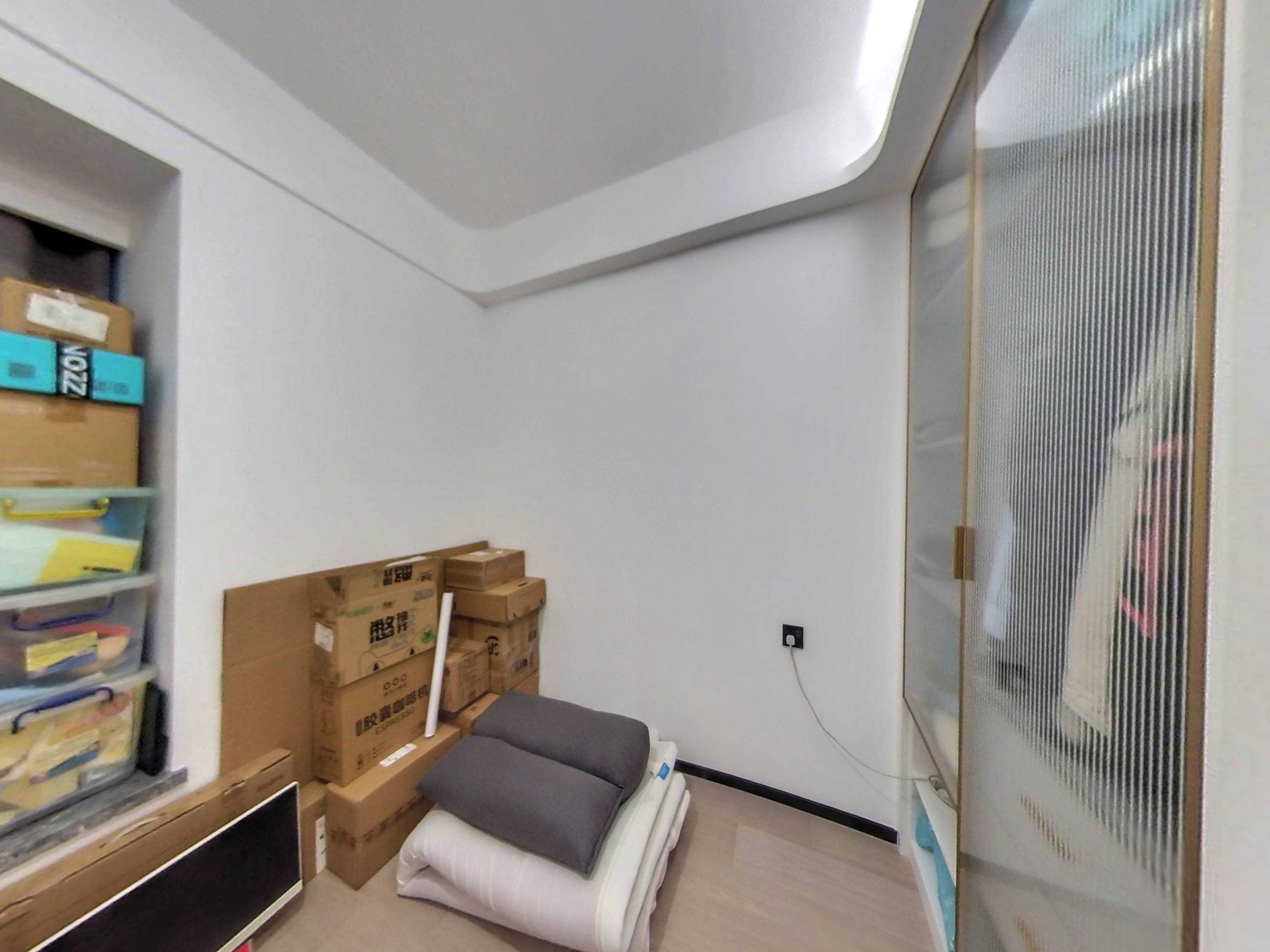 业主诚心出售，随时预约看房