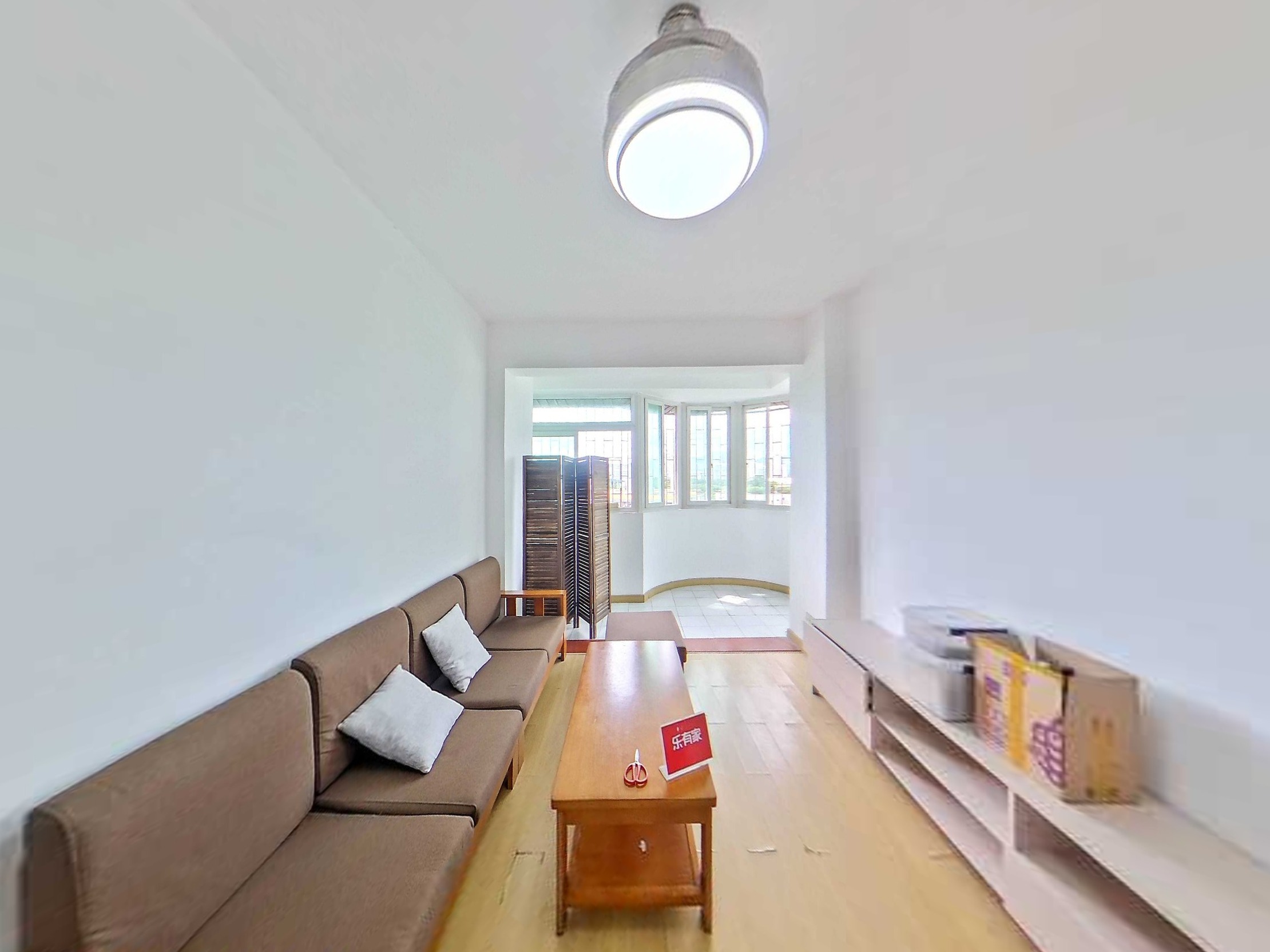 新光大厦 南 普装 3室 2厅 80.56m² 