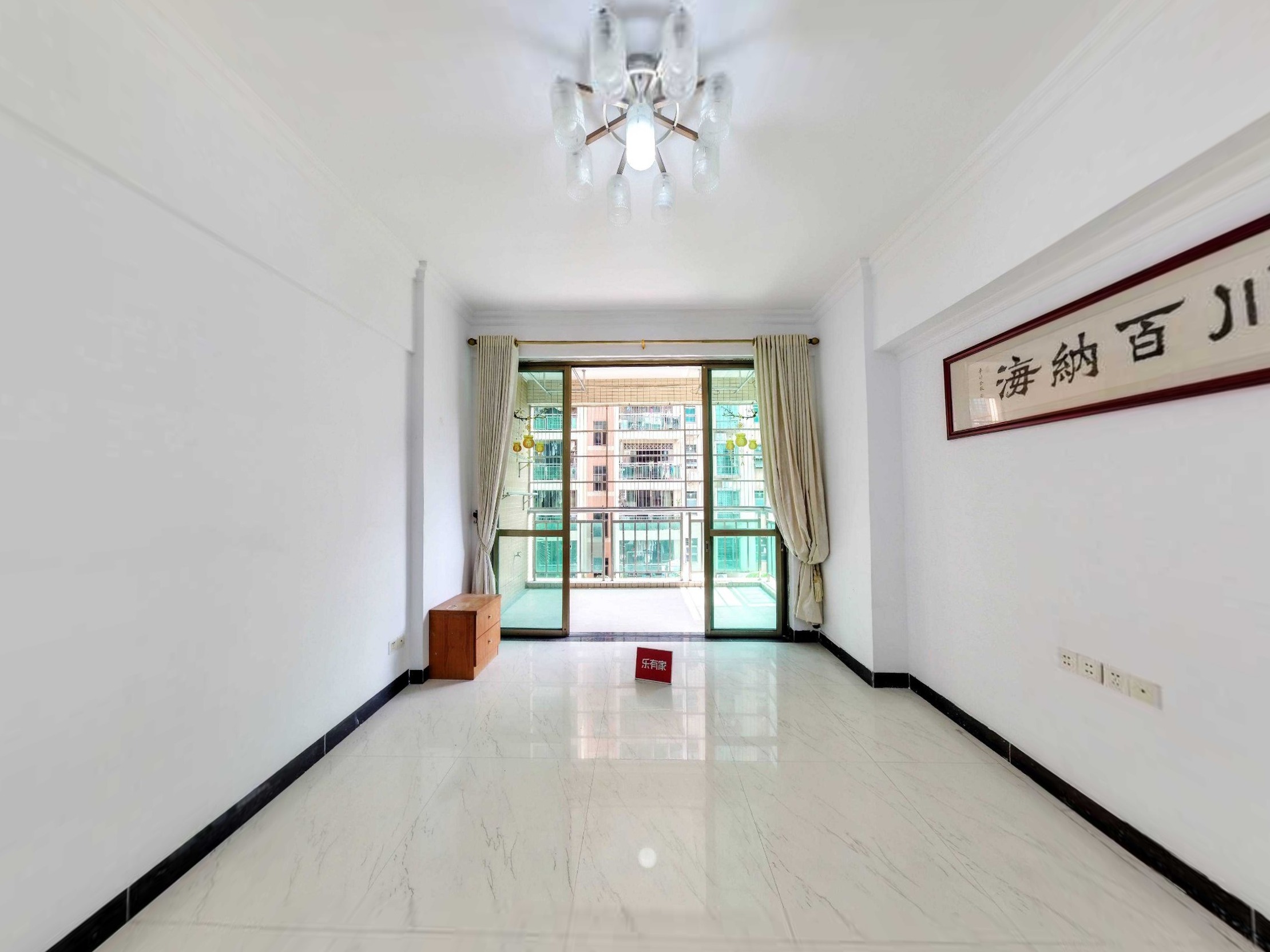 精美装修，设计很好，可直接领包入住，家私家电齐全-东莞新都城市花园二手房