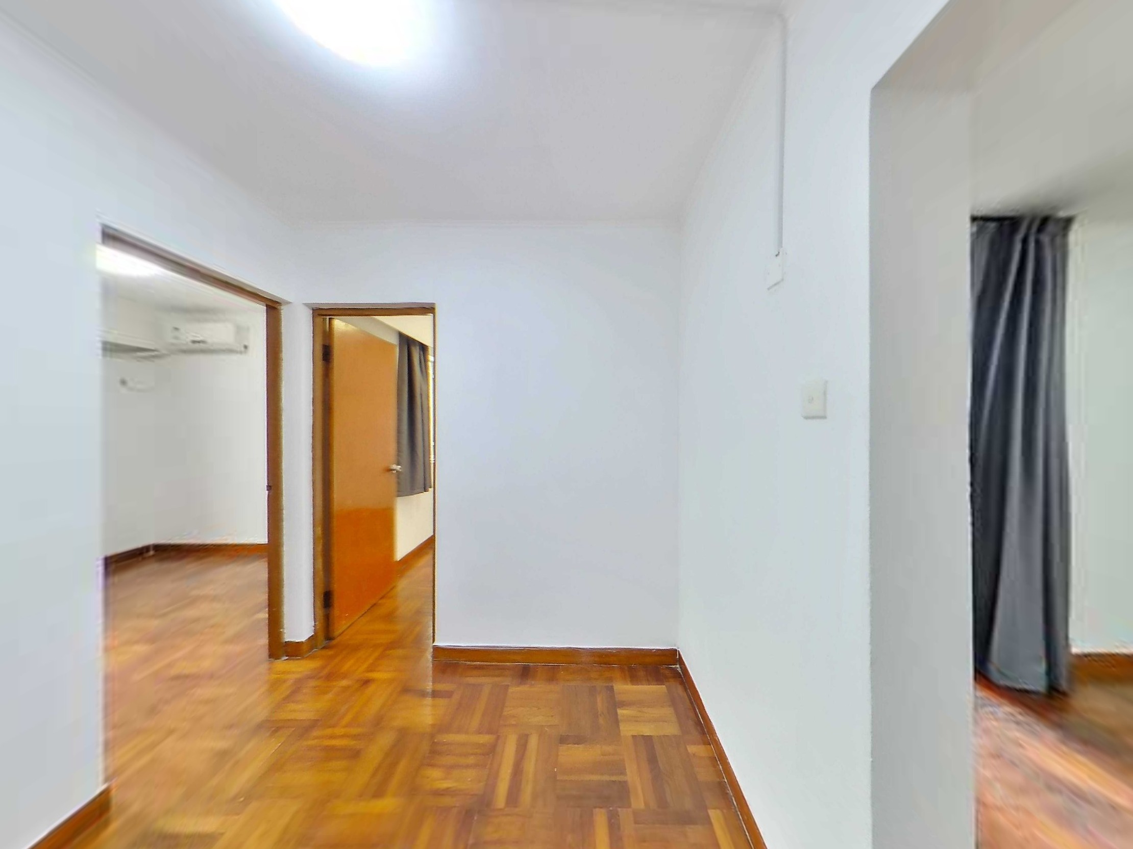 东怡大厦 东北 普装 3室 2厅 99.41m² 