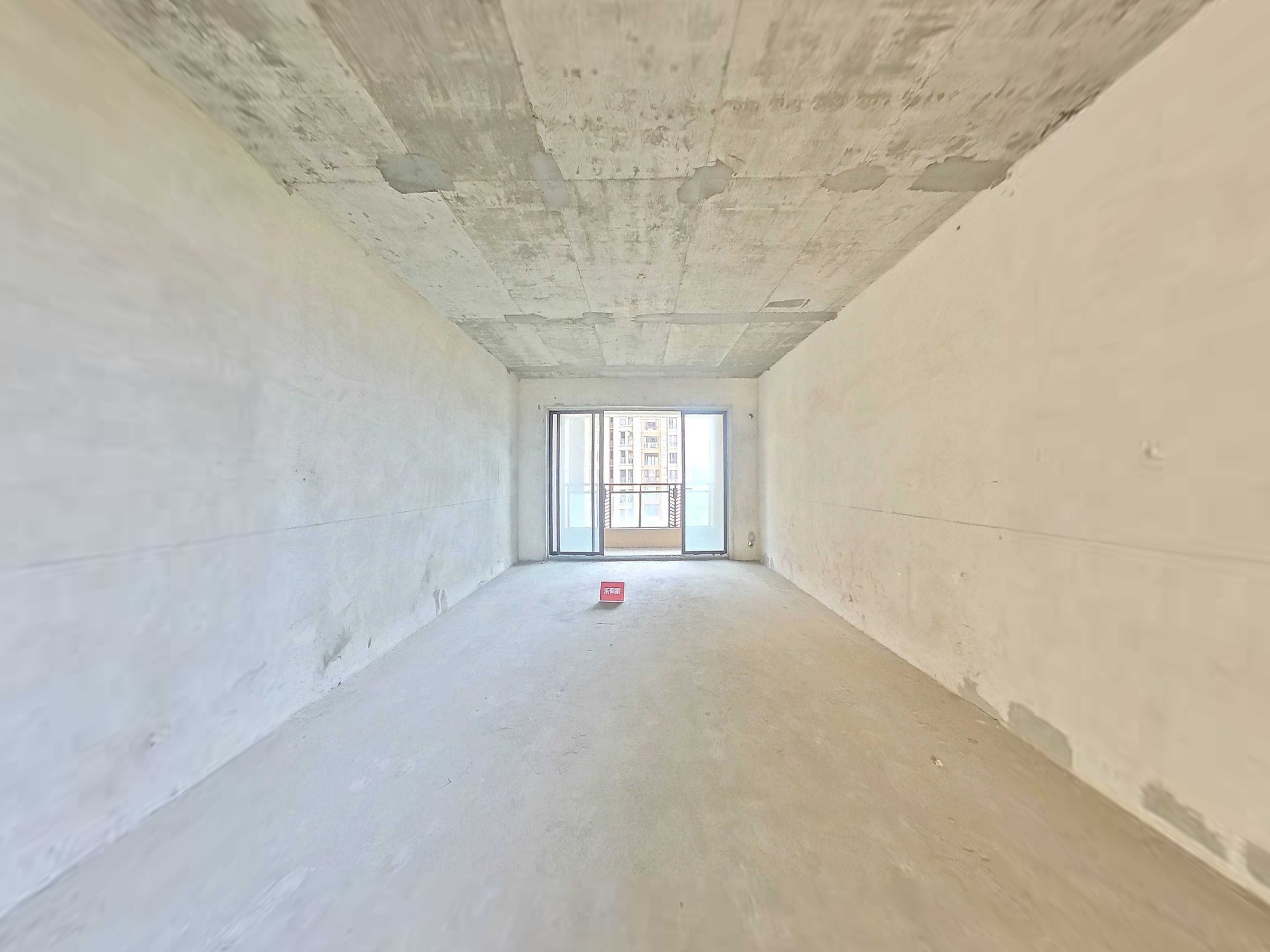 一线江景房，中间楼层，业主诚心出售-深圳中海龙湾国际二手房