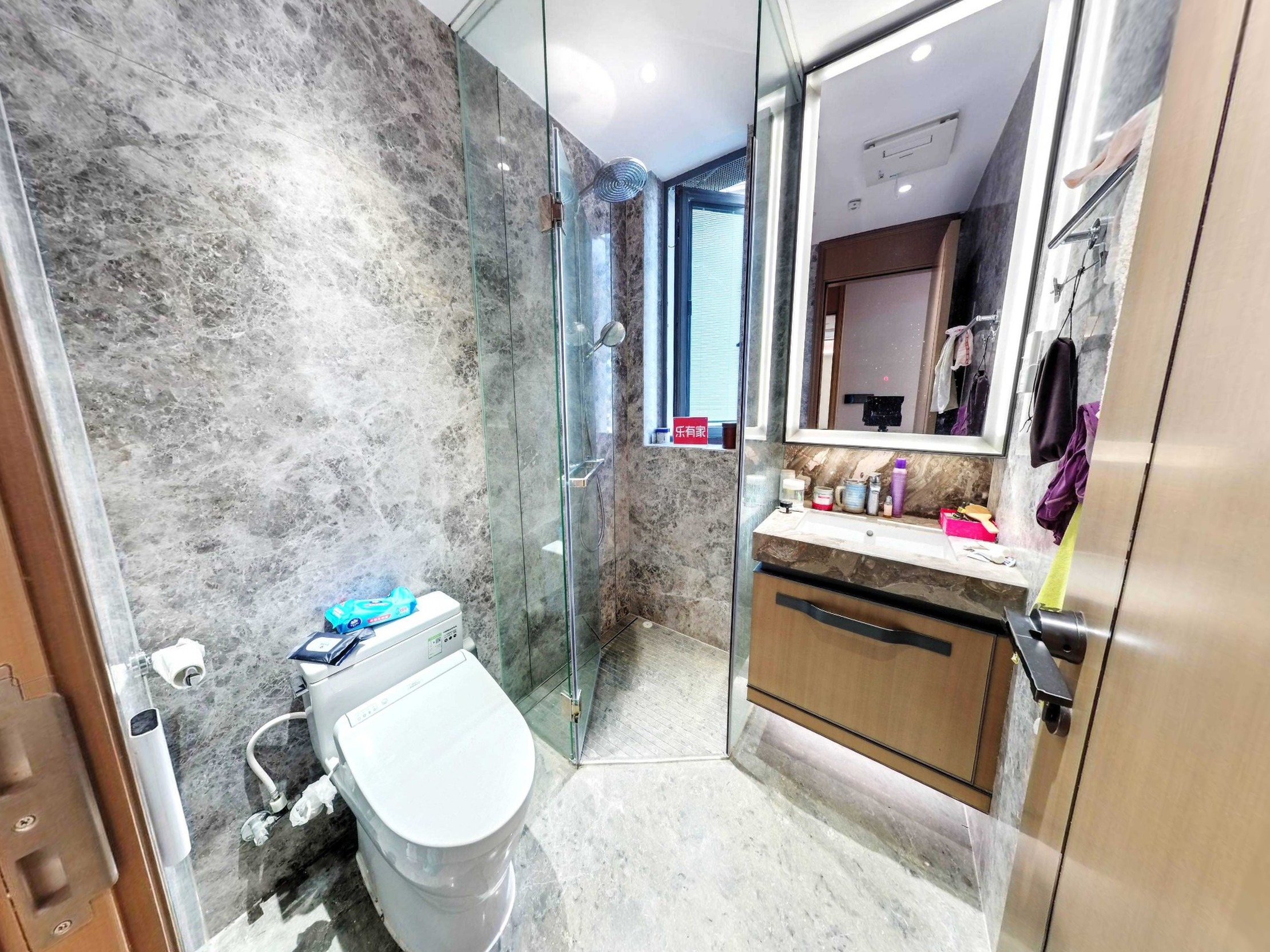 前海天镜精装大三房，安静看花园不吵