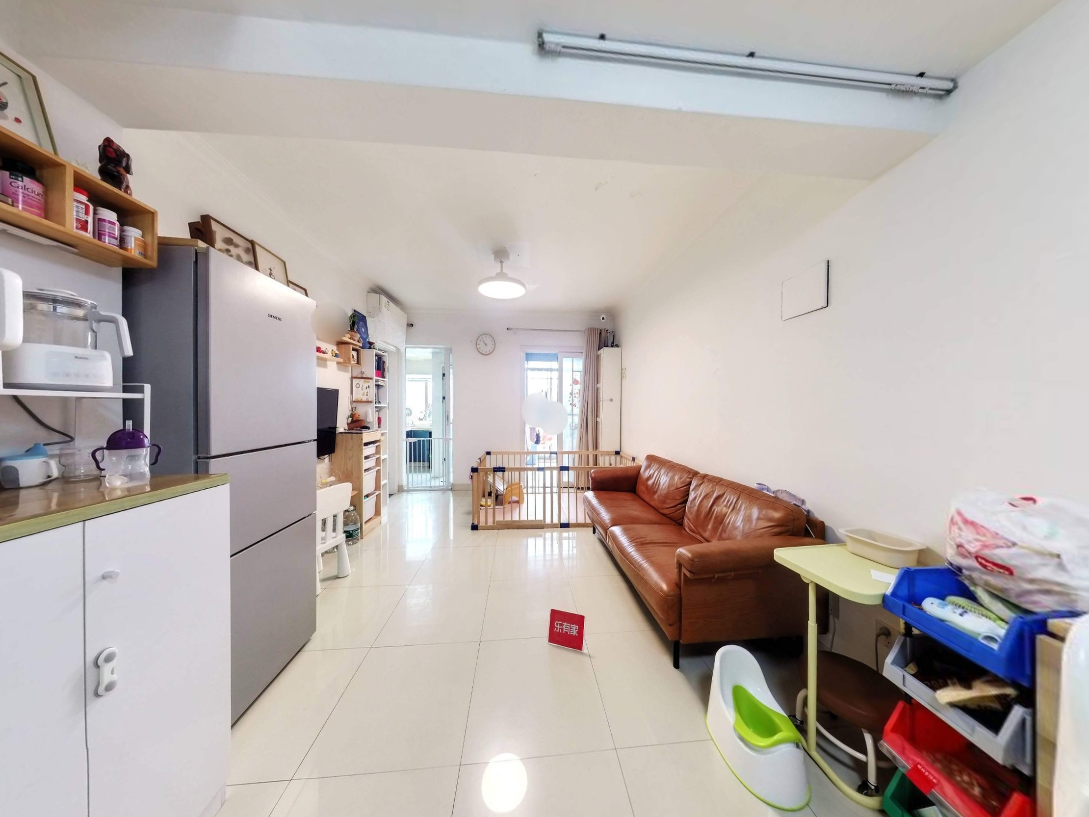 刚需上车，两房两厅朝东南，高得房率，家私家电全齐拎包入住-深圳鸿隆广场二手房