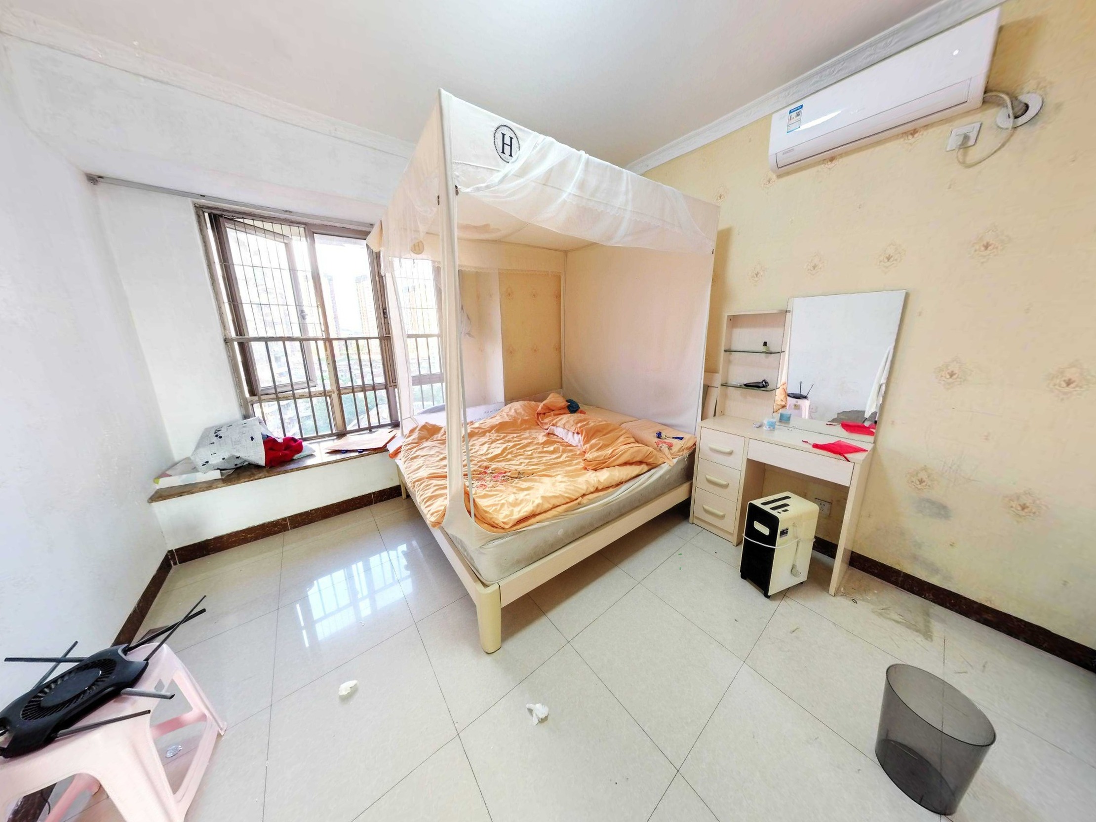 南北通透大4房2卫，钥匙在手，只求一卖