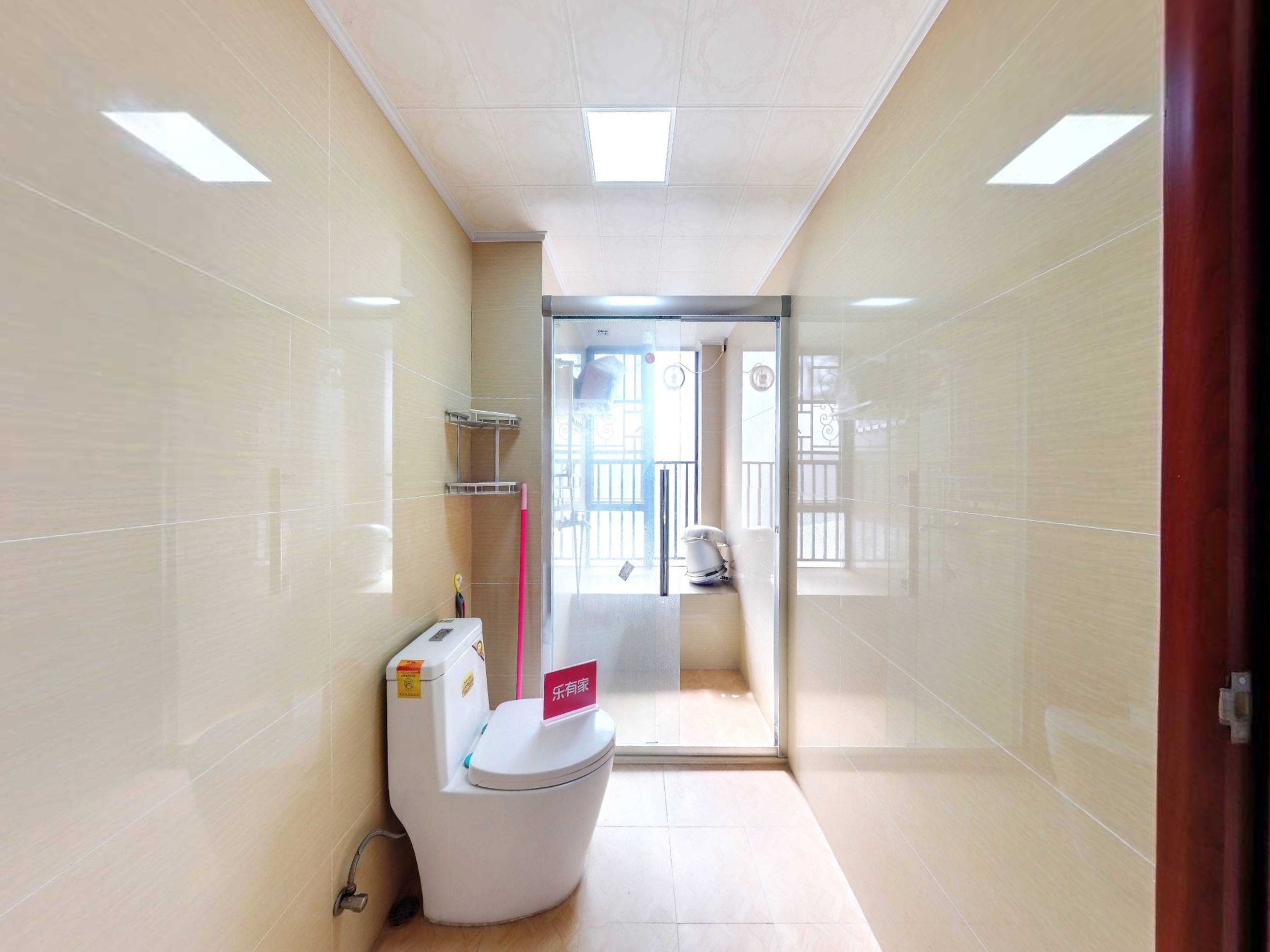 保利国际广场东南精装4室2厅