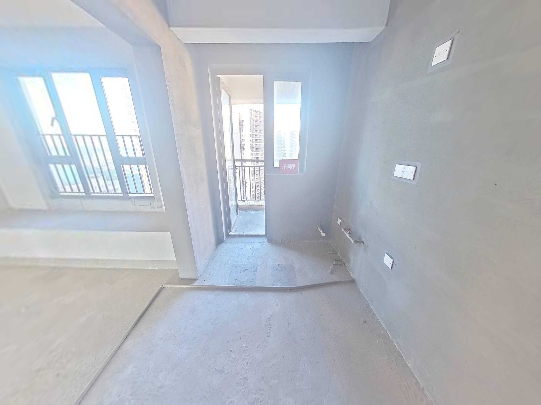 凯茵毛坯大三房