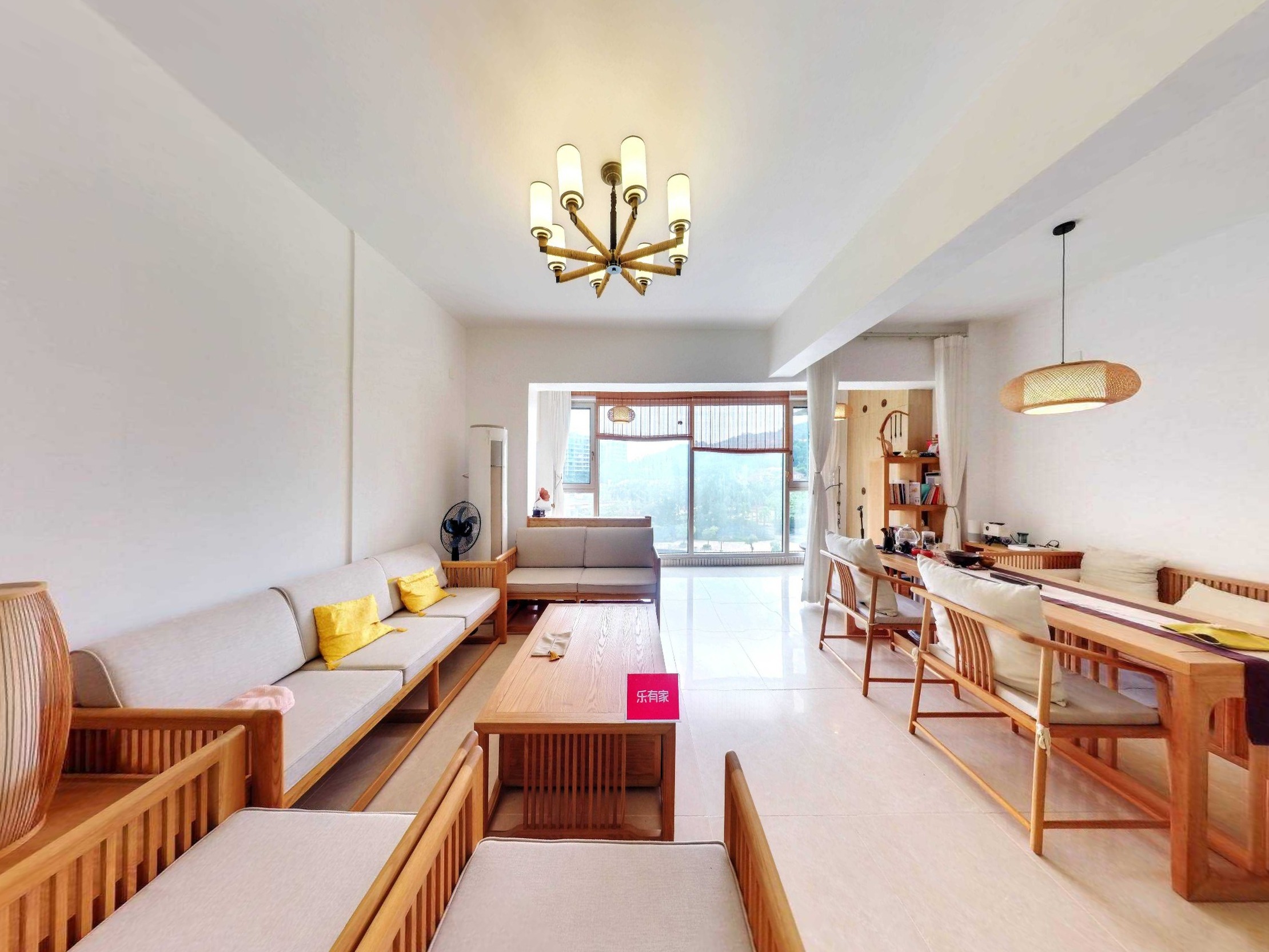 雅湖半岛东精装3室