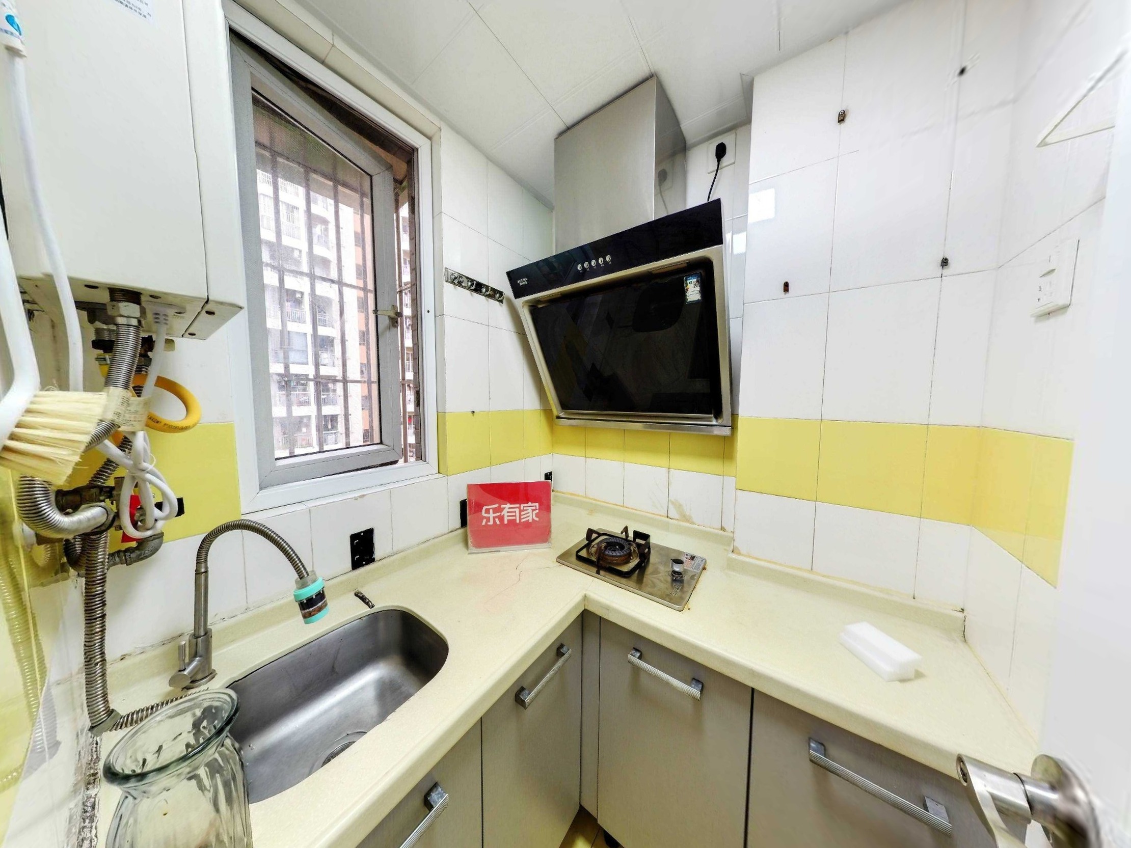 双地铁，双荔园，看花园小区大单间急售