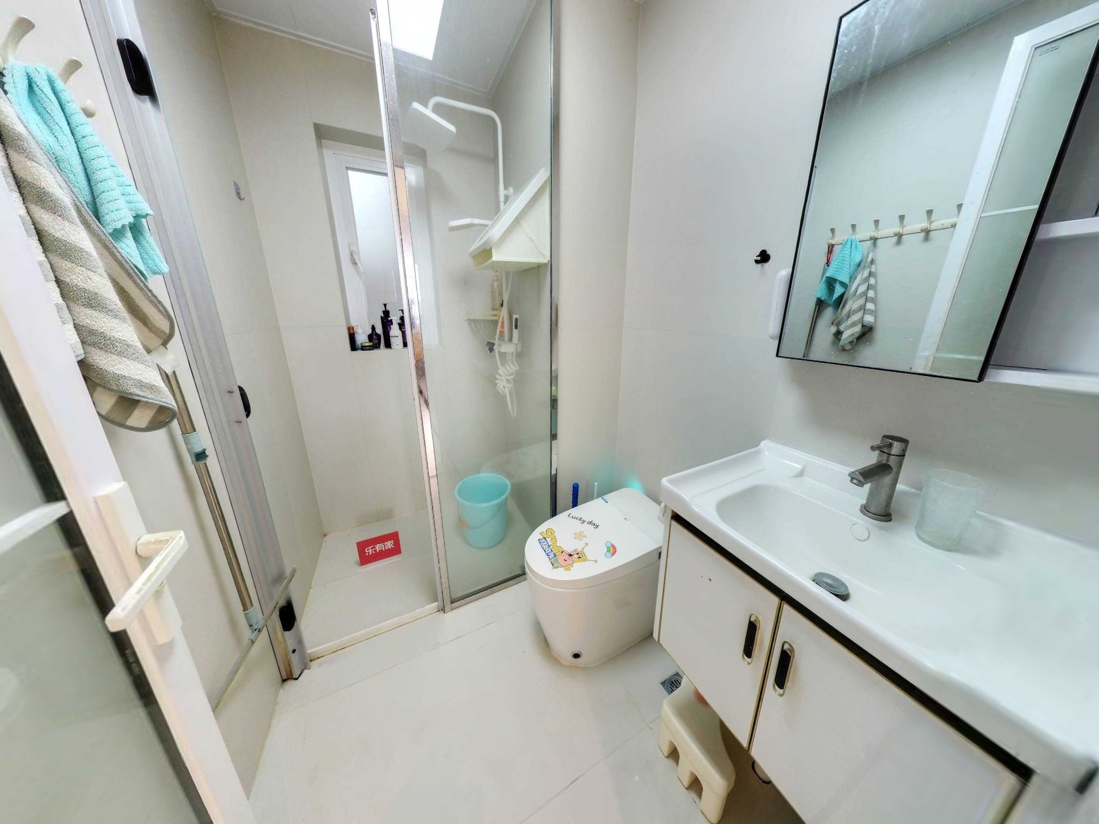 业主自装骏珑汇景湾朝南精装大三房