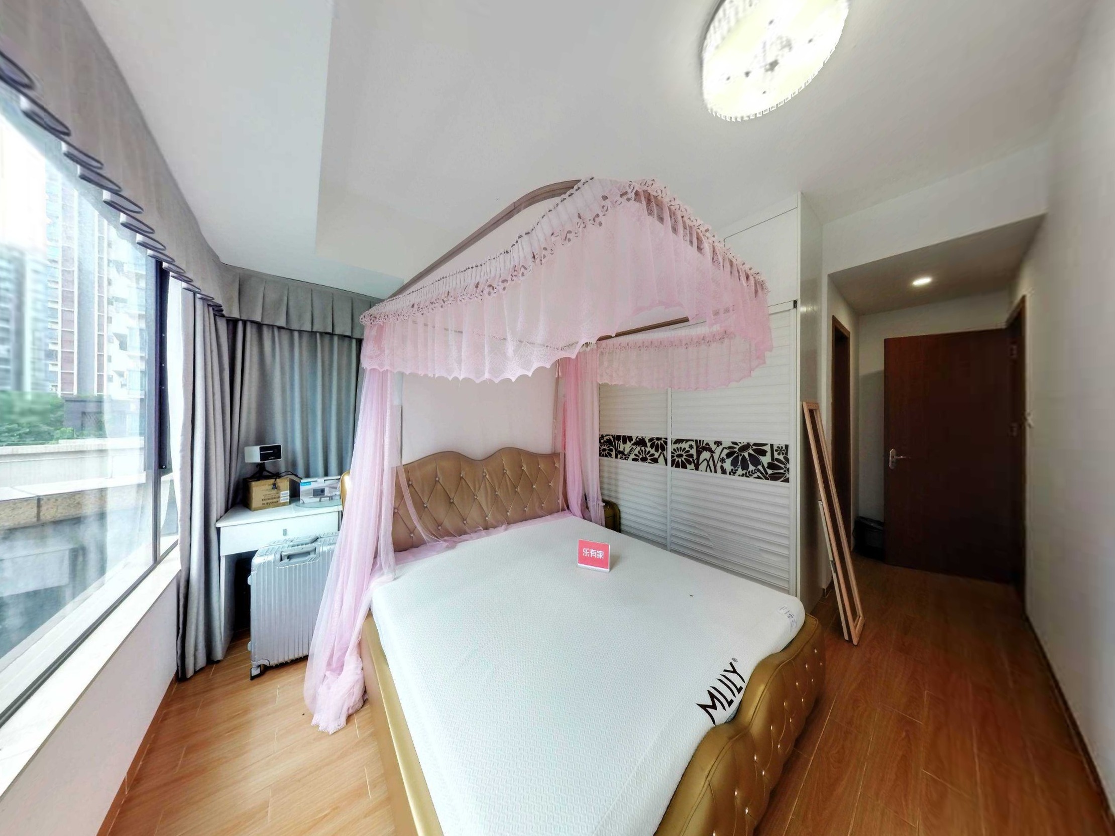 骏珑盛景出售160平方大平台