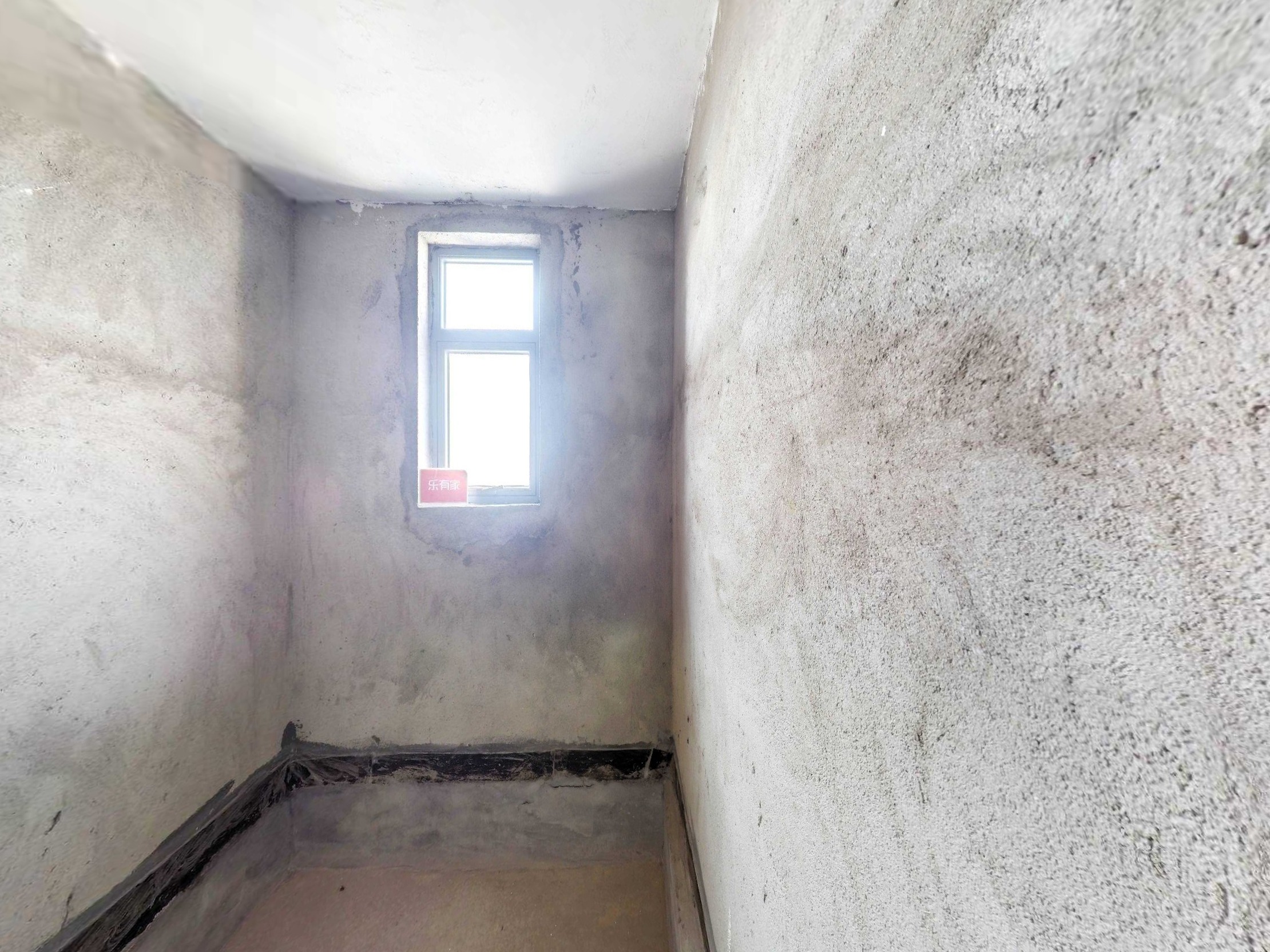 实验中旁电梯三房有车位高层视野好业主急售！