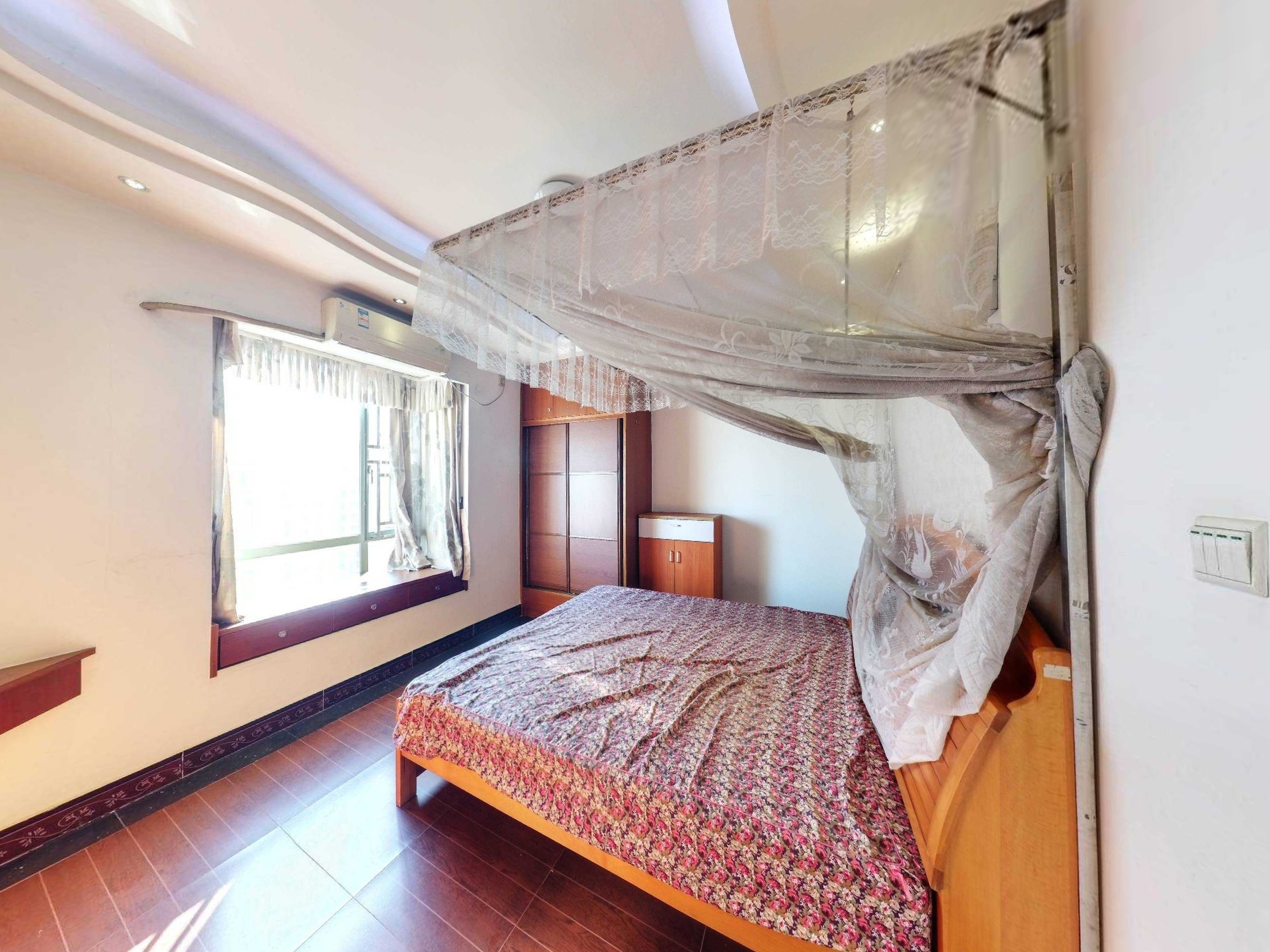 明珠家园 3房2厅2卫 143㎡