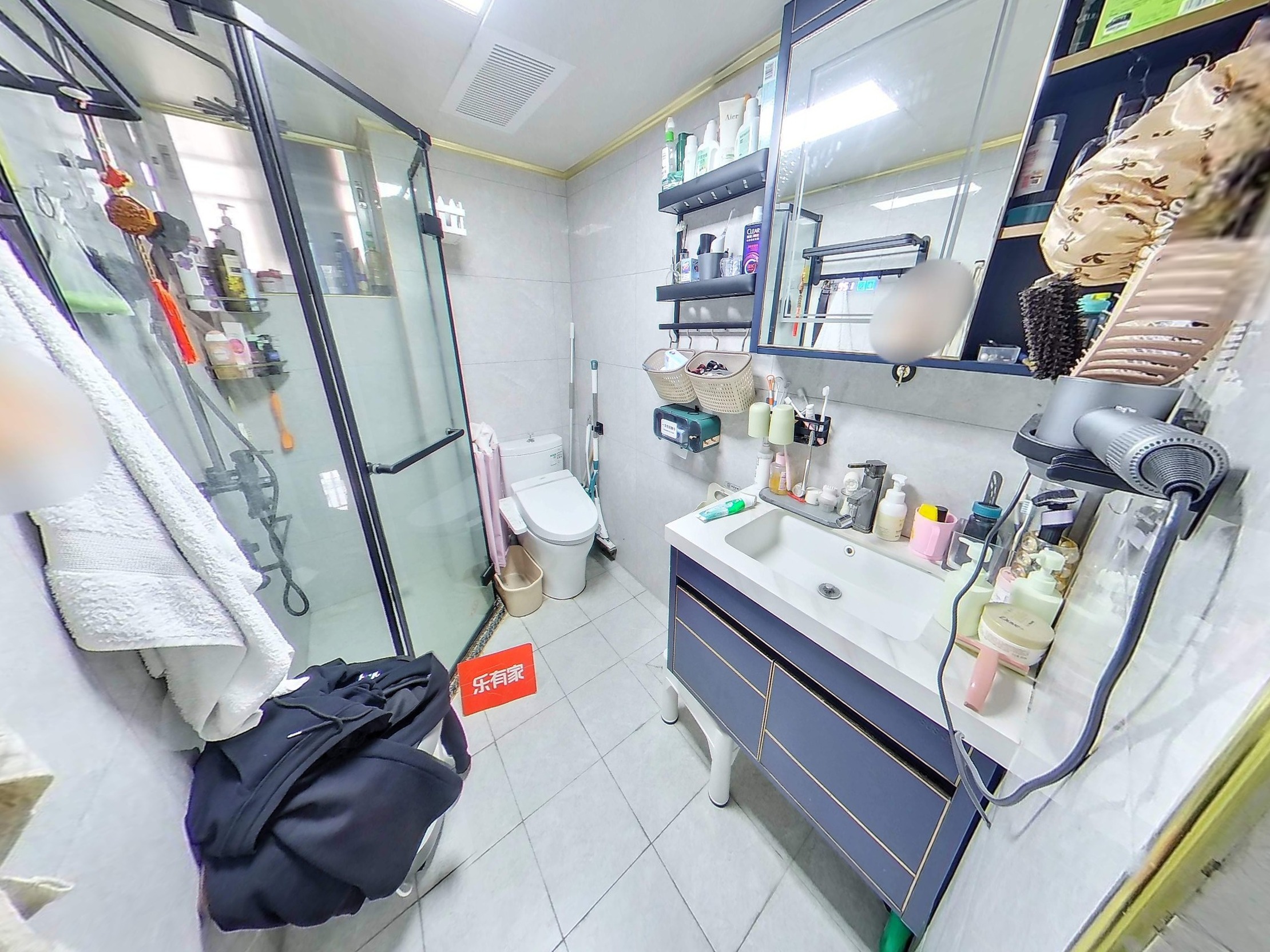 椰树花园,朝南3房，诚心出售