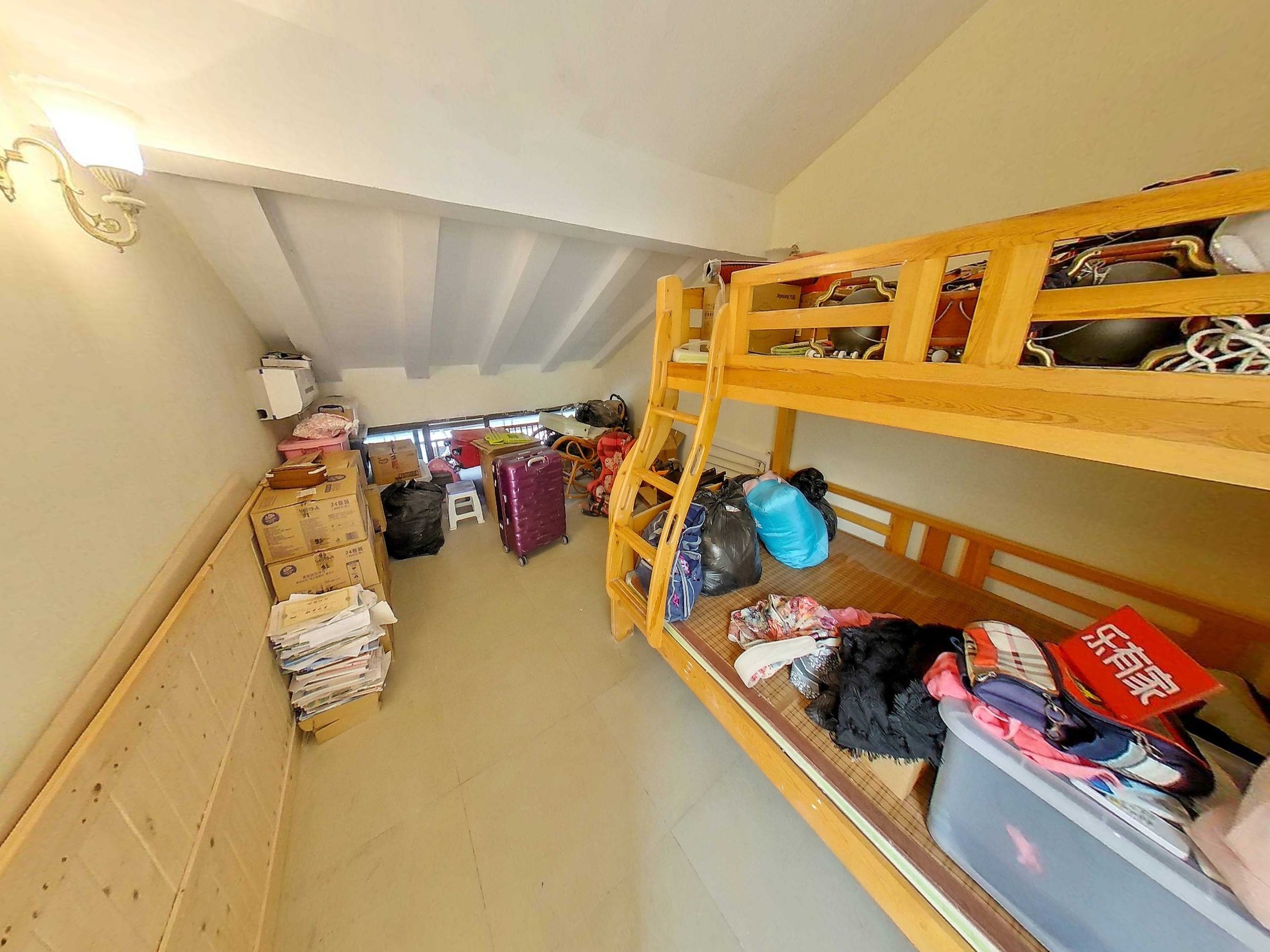 春华四季园房子出售，产权清晰，业主诚心出售