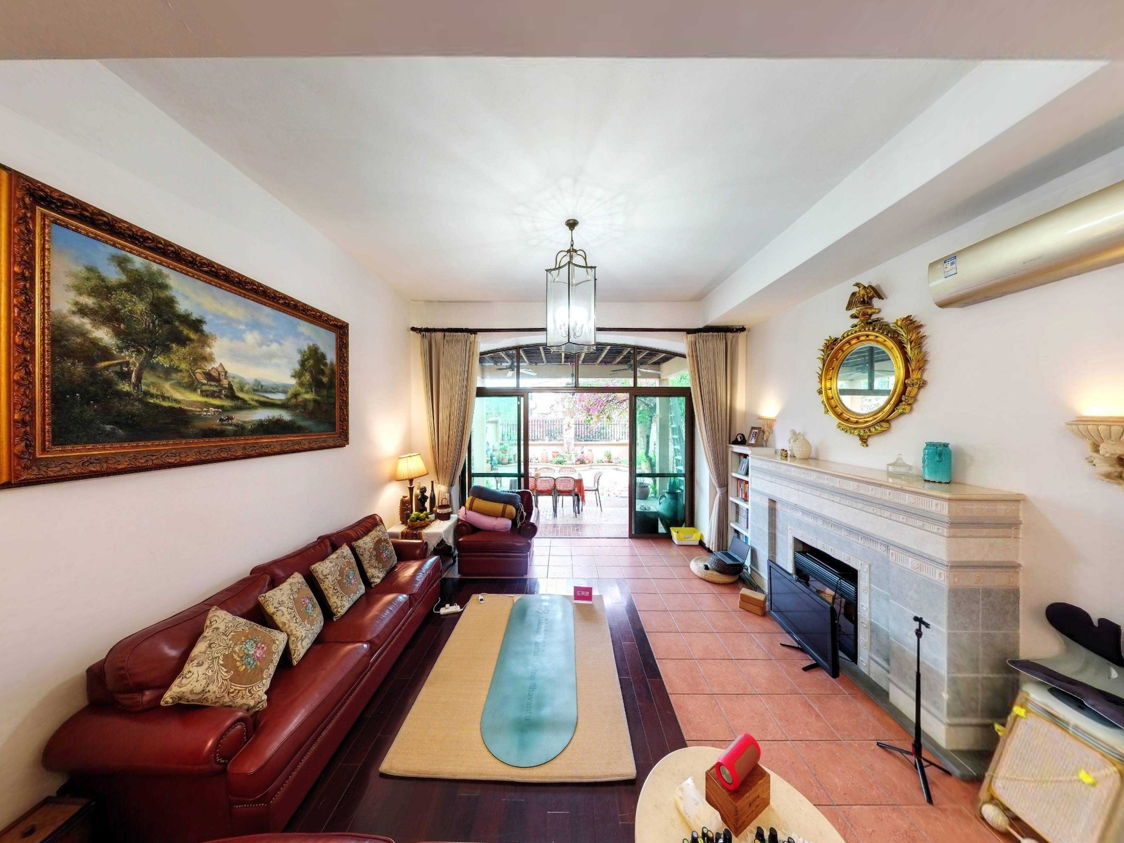 新上单边位花园大，自住房源装修保养好-中山碧云天二手房