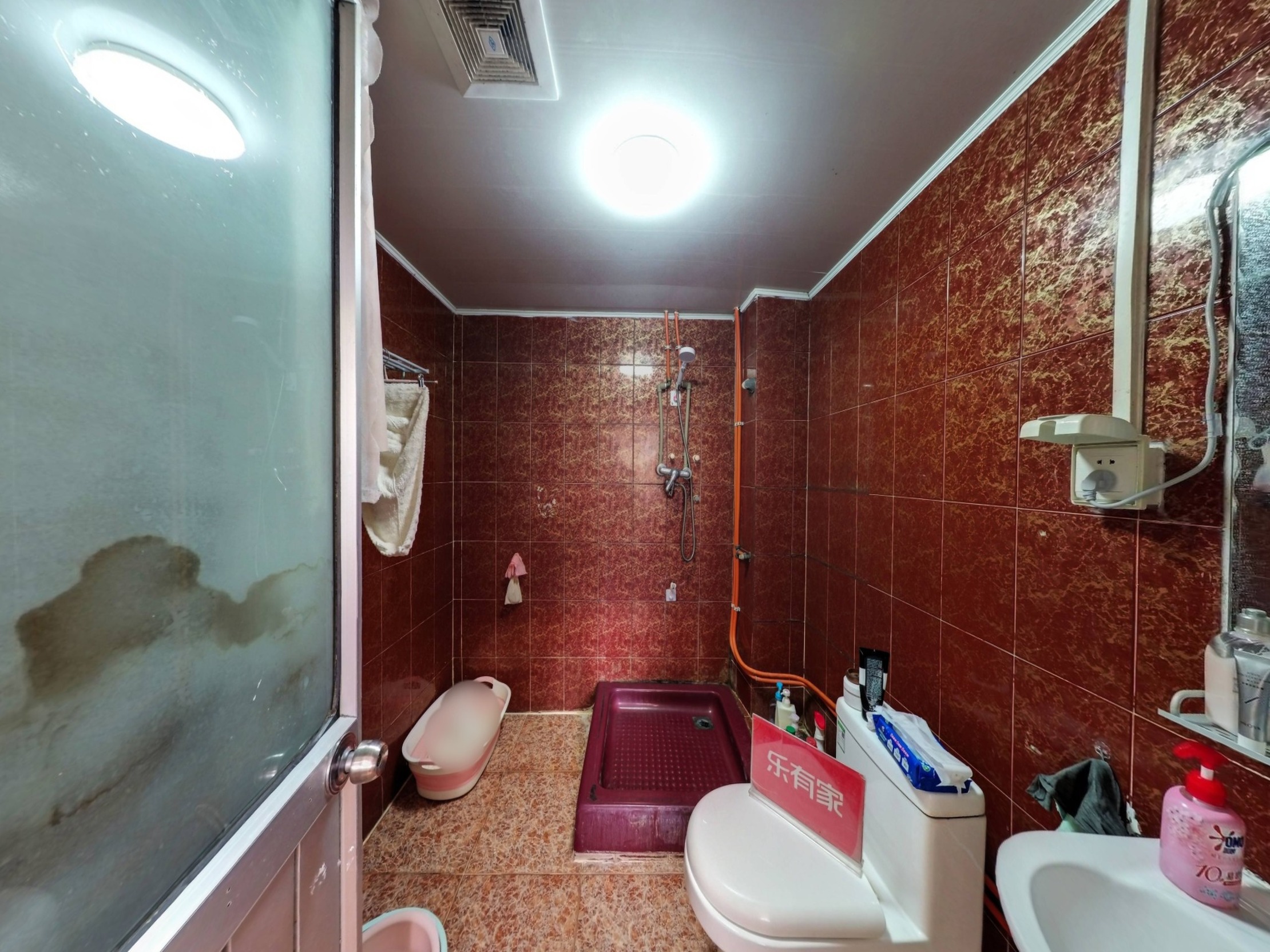 港莲一村 5房1厅2卫 127㎡