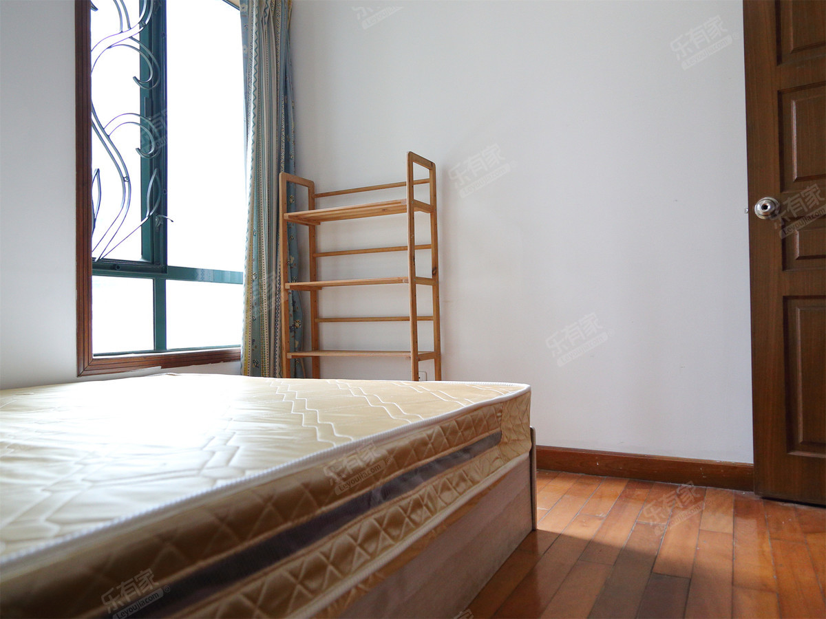 合正名园一期，地铁口物业，温馨四房