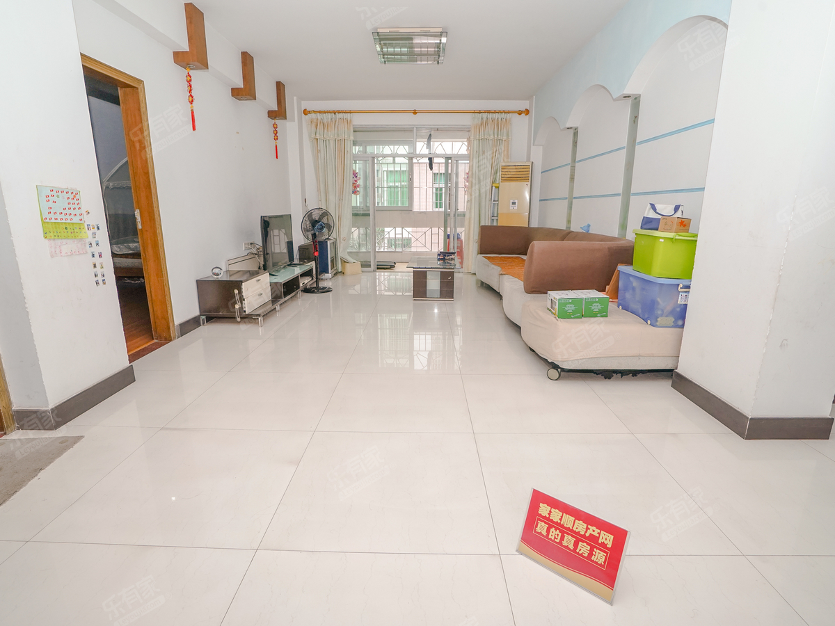 业主诚心出售濠东小区银苑村的房子