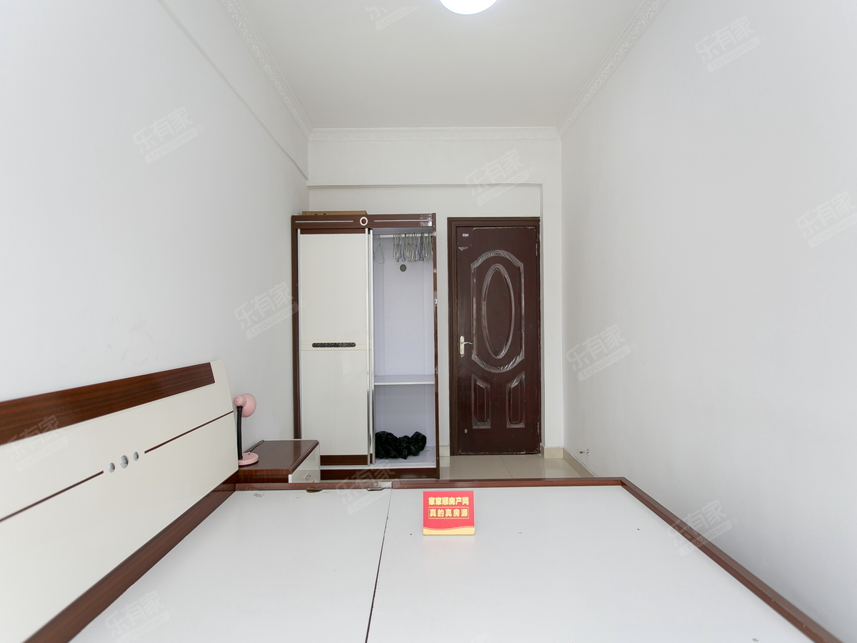 精装大三房，红本在手，满五唯一