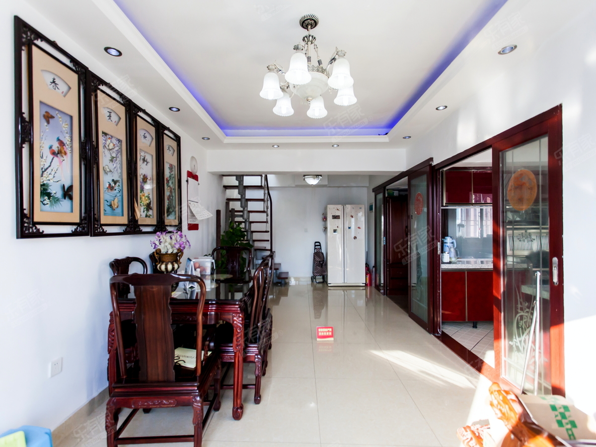 信和自由广场 5房2厅4卫 139.47㎡