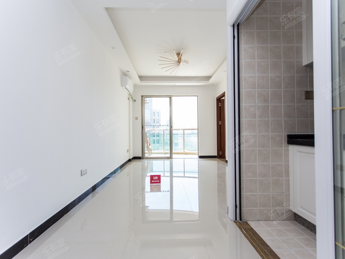 嘉宝田花园精装2房，户型方正，东南向，采光通风良好