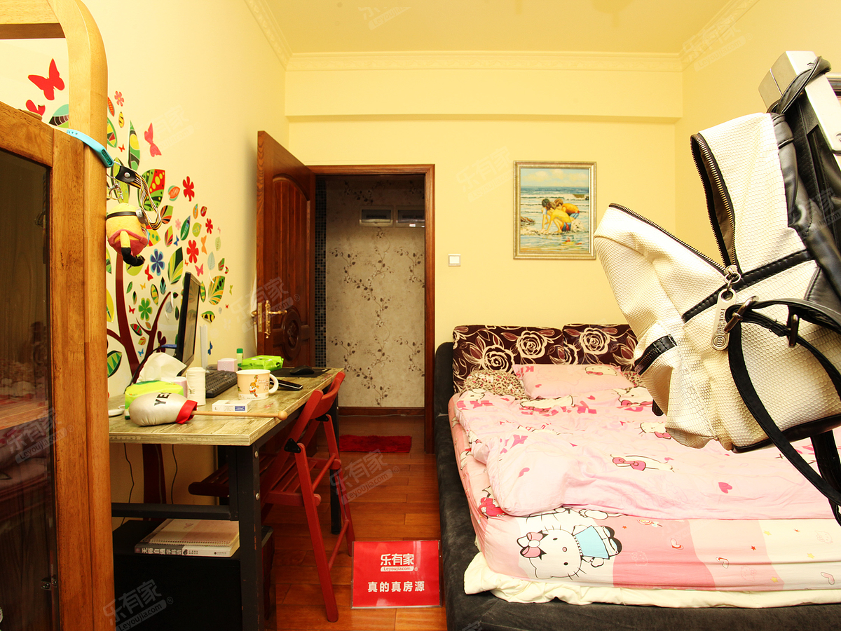 阅山华府 4房2厅2卫 156.19㎡