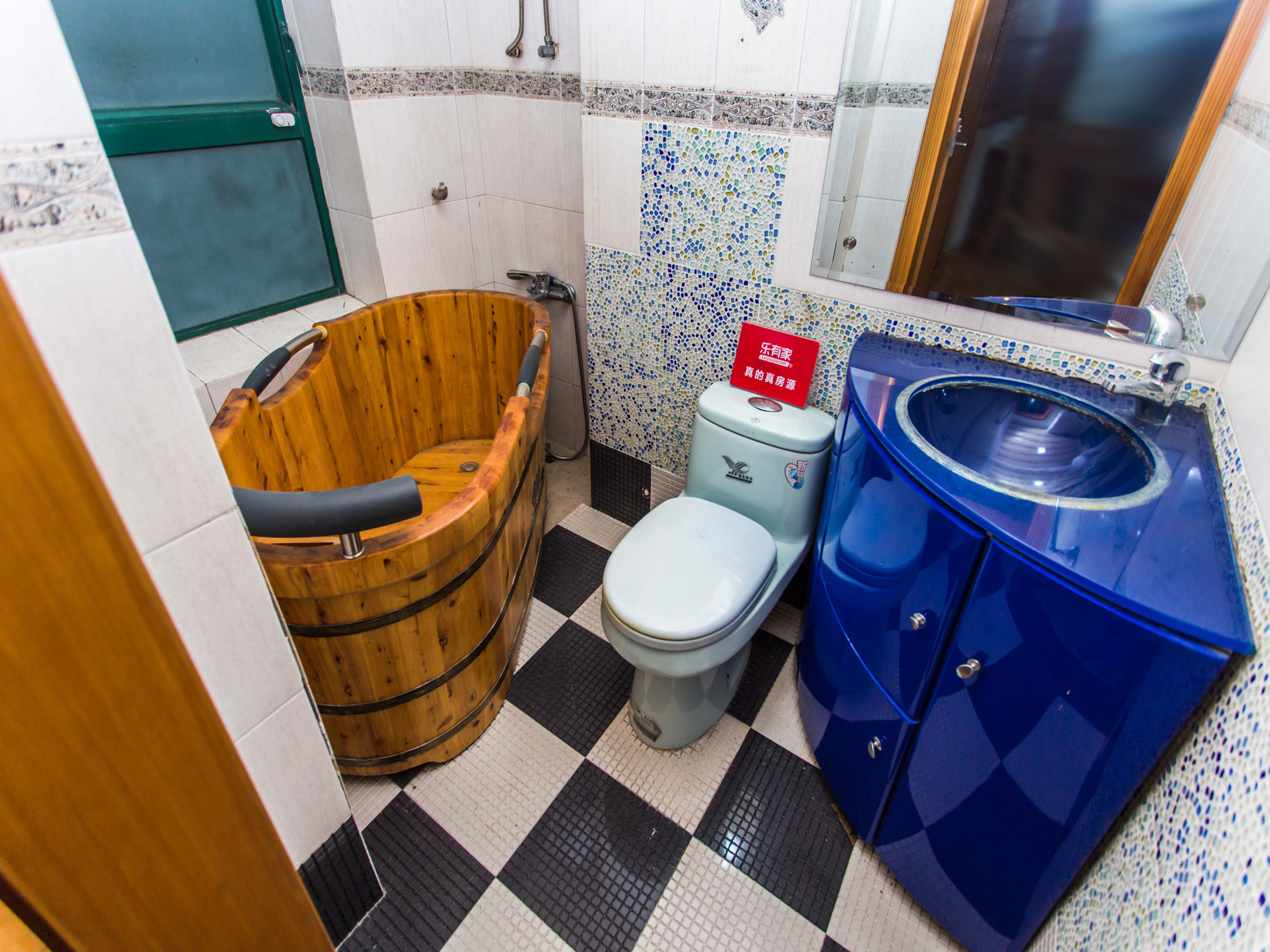 百仕达花园二期 3房2厅2卫 100.16㎡