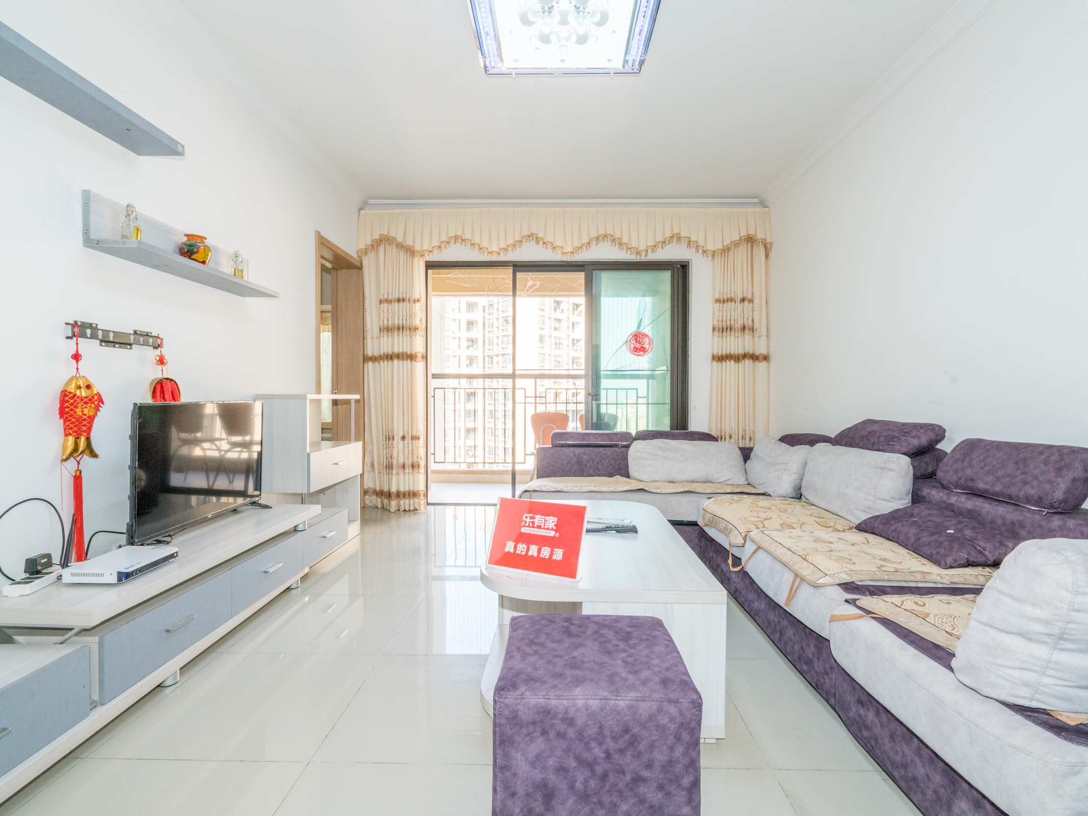 精装3室2厅，舒适生活尽在万科金悦华庭