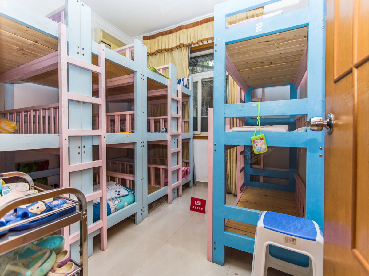 园岭新村4房出售