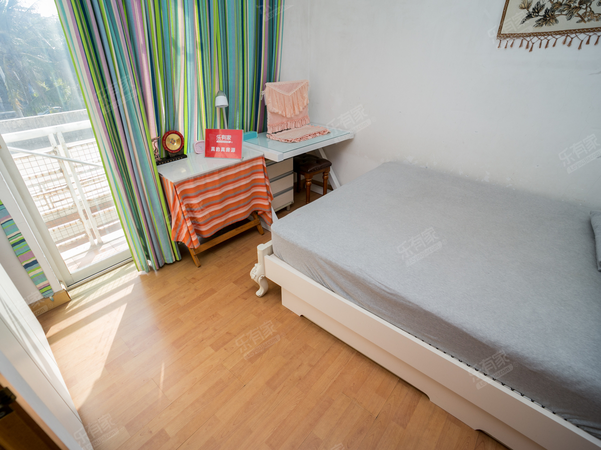 双育才书包，高使用率两房滴价出售