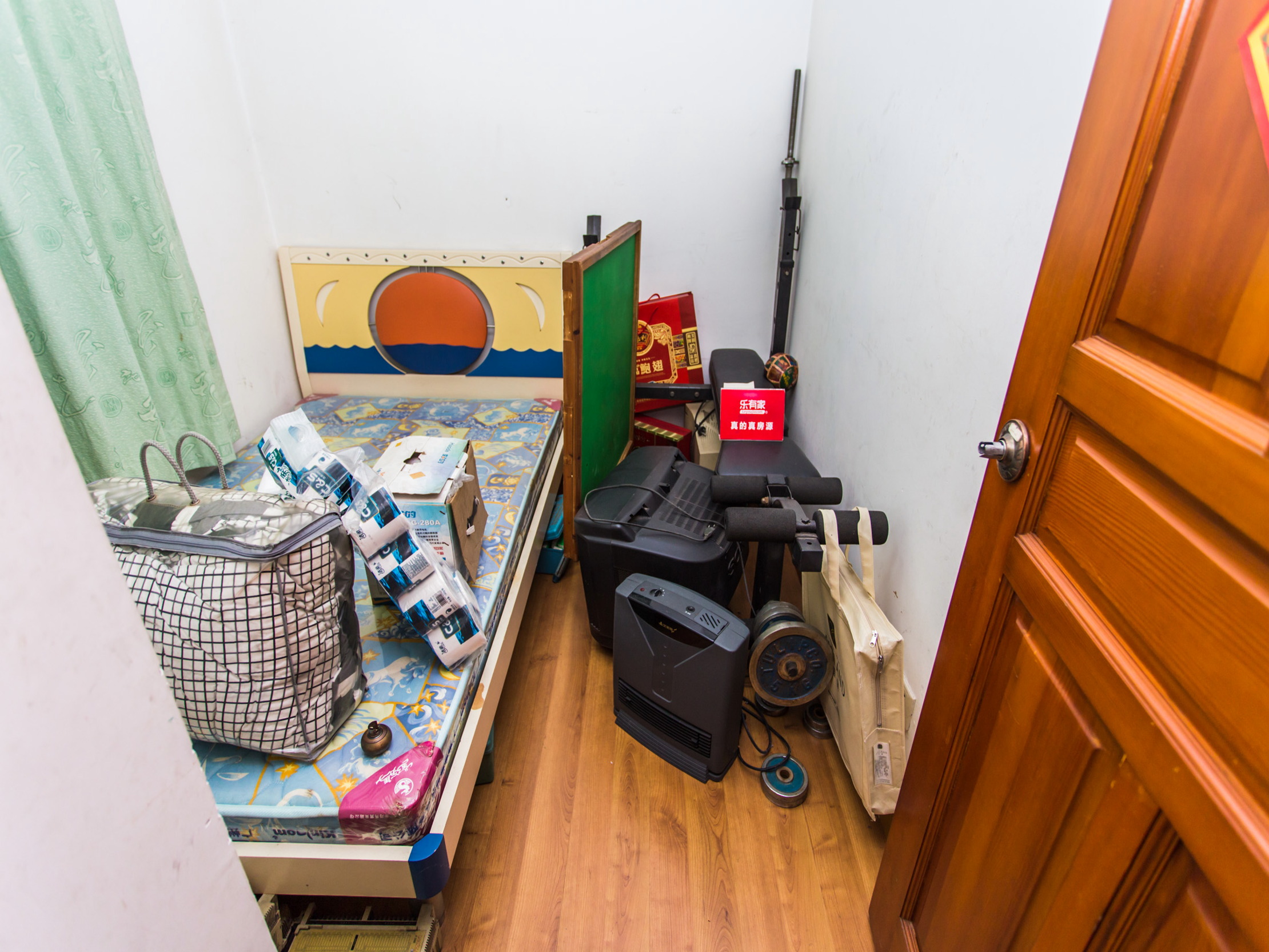 时代景苑，户型方正，通风采光优，带地面花园，人车分流，业主诚心出售，随时看房！