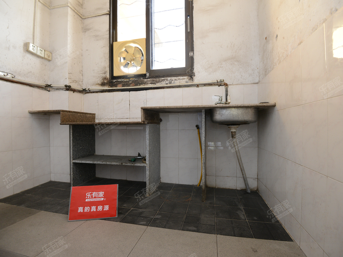 胜利路 1房1厅1卫 48㎡