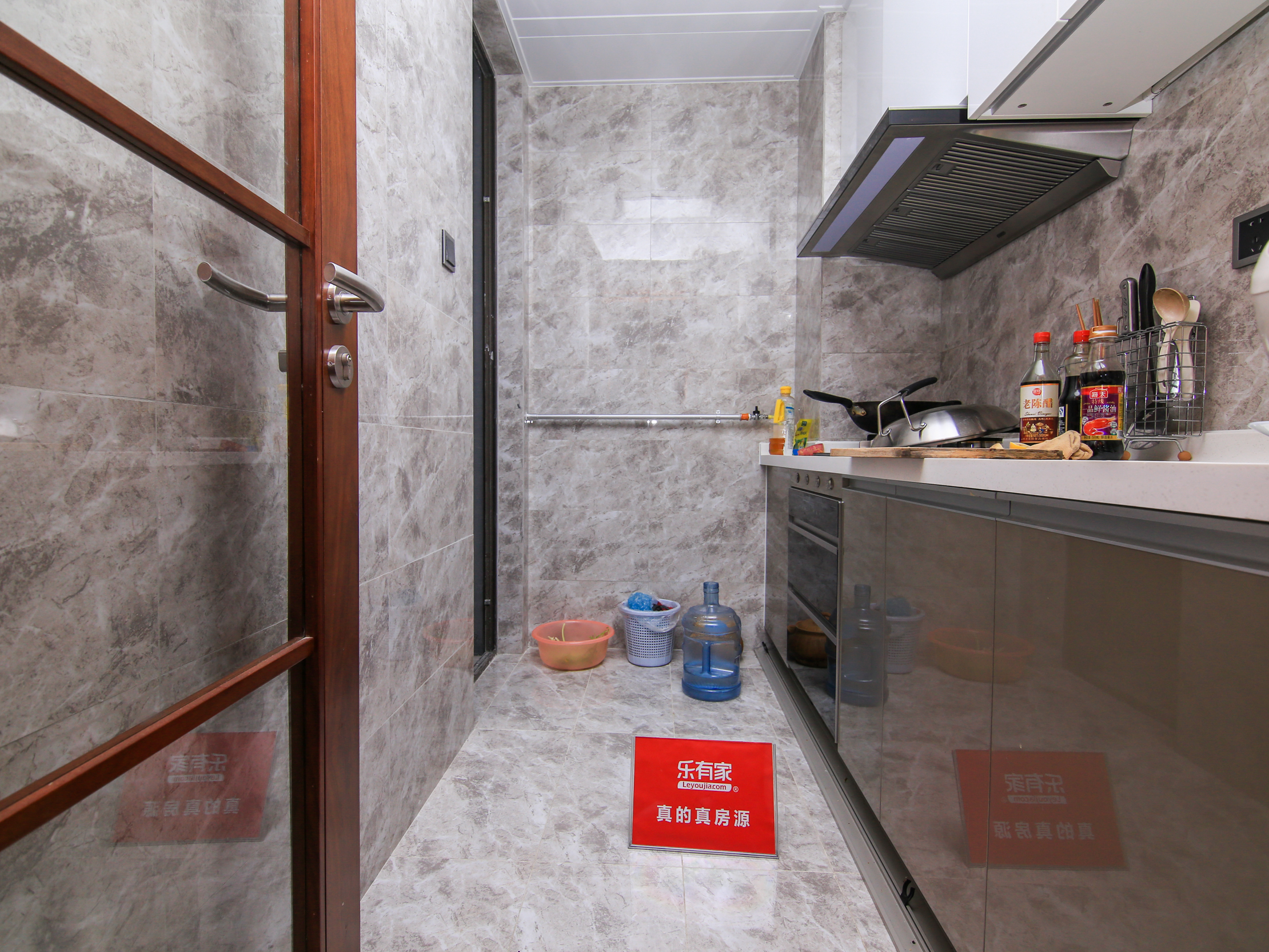 业主变现急售！星河传奇性价比高的精装两房，红本在手！