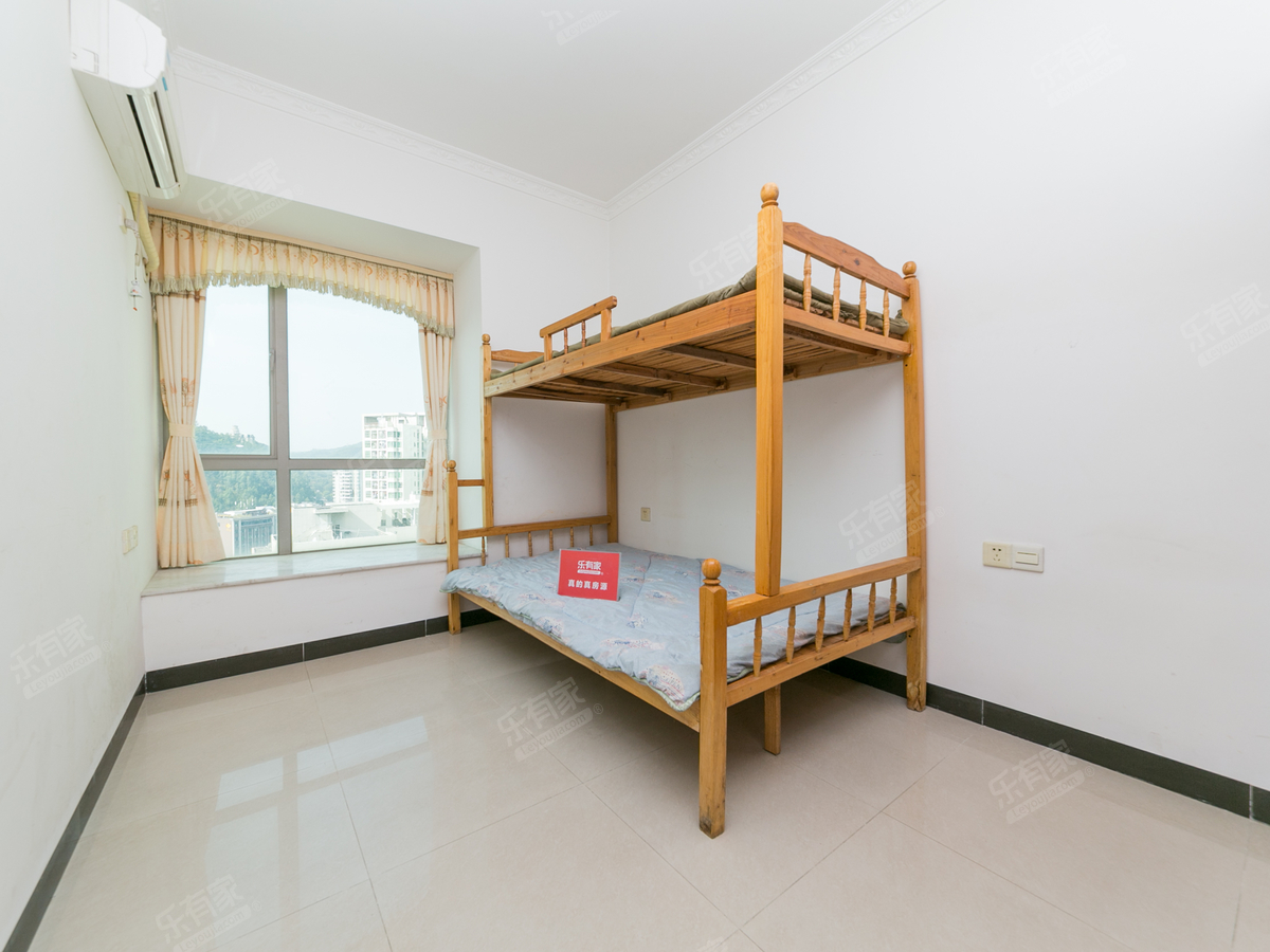 美林玉桂山简装三房出售