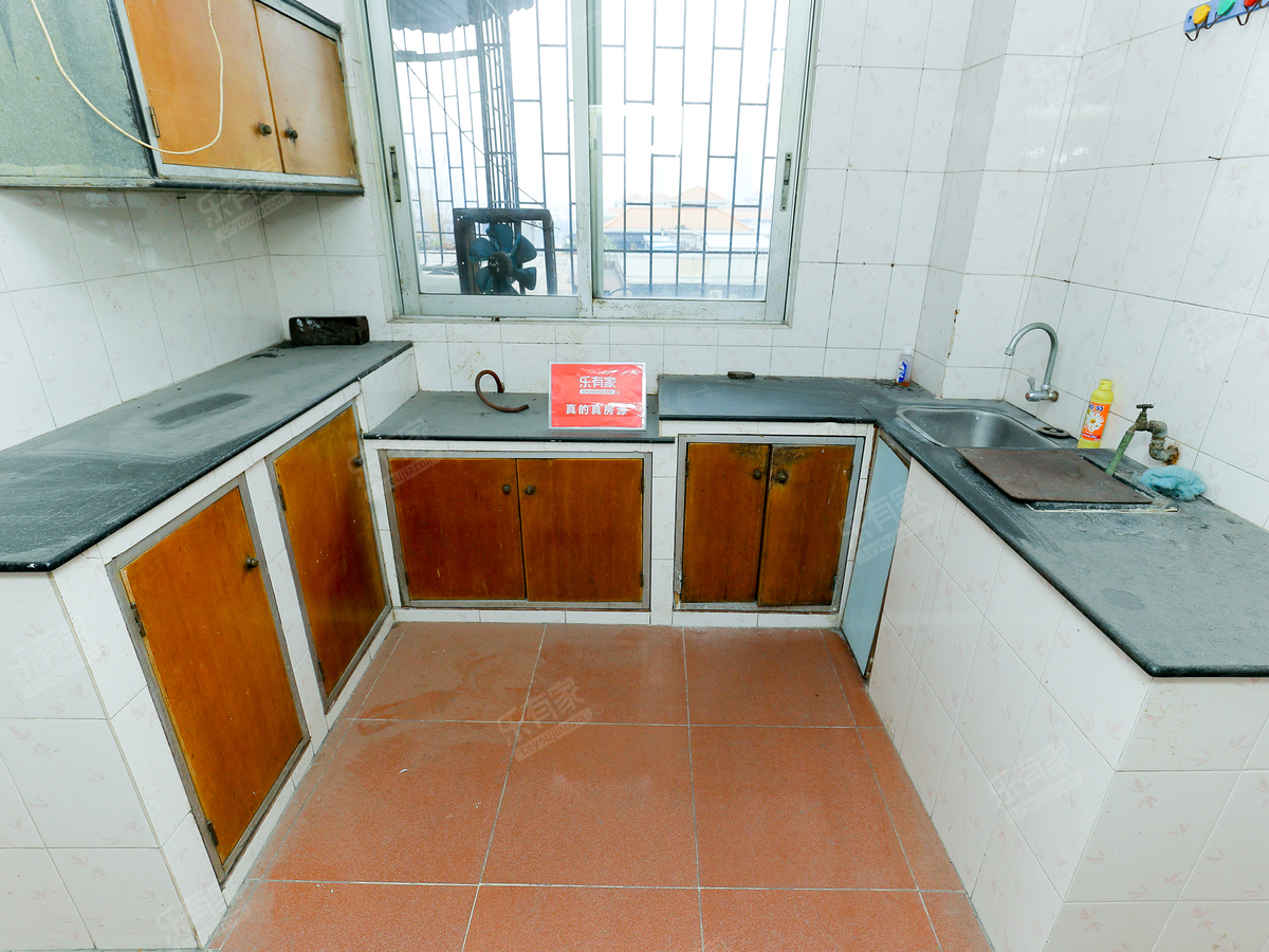 紫坭路 2房2厅2卫 89㎡