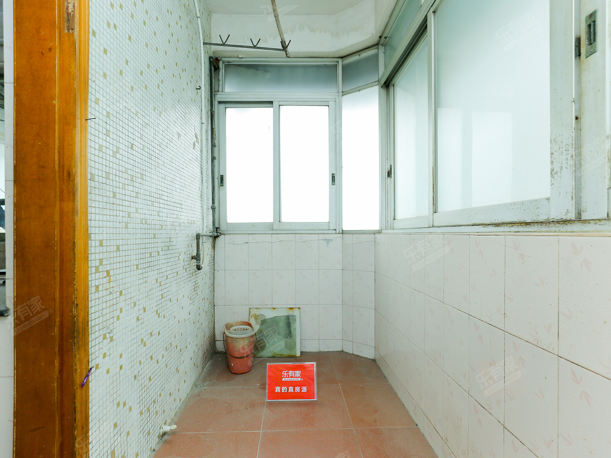 紫坭路 2房2厅2卫 89㎡