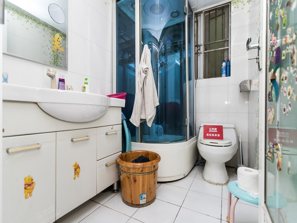 别墅级社区山海翠庐精装三房，高使用率，诚心出售