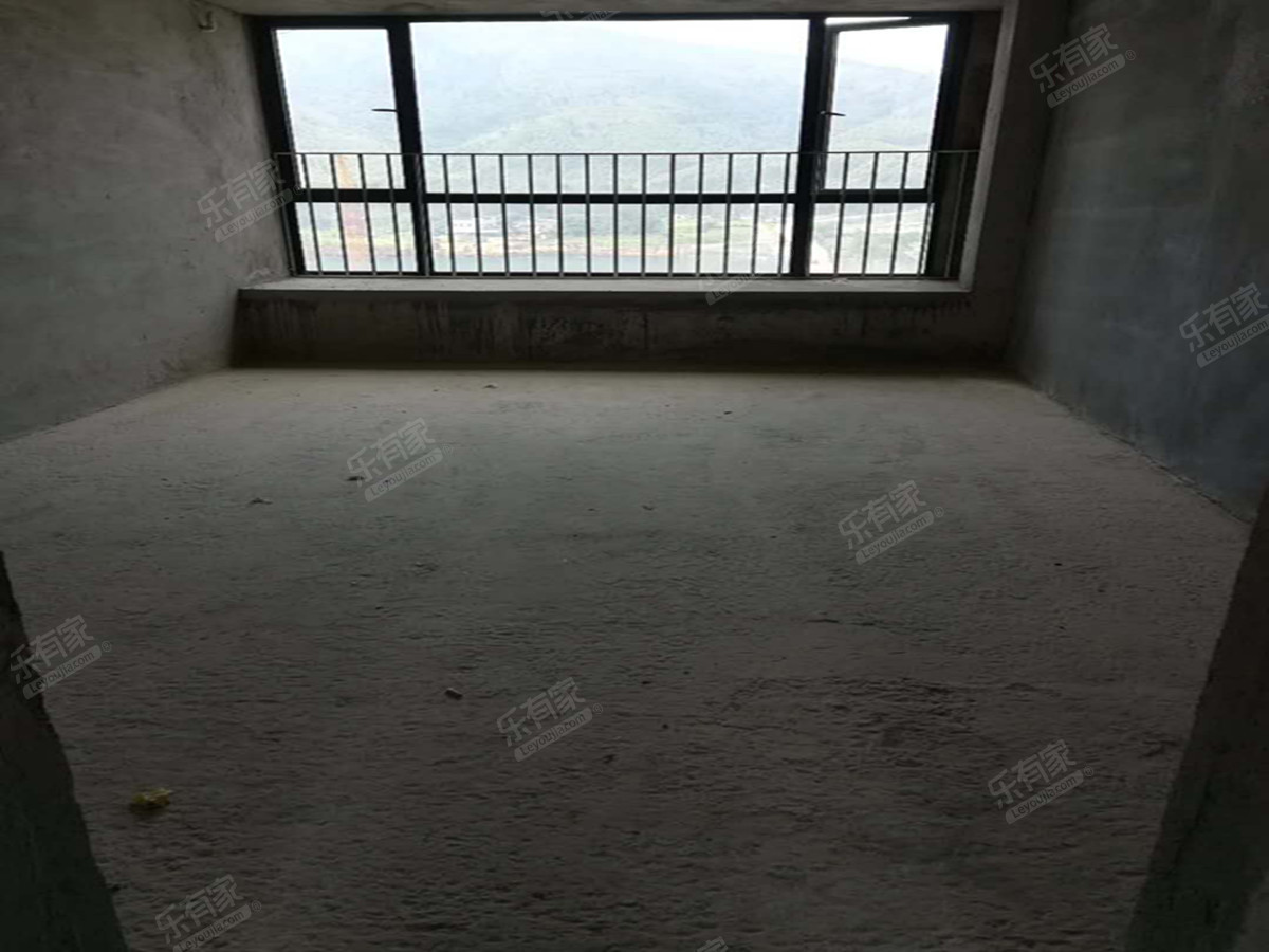 毛坯大3房，业主急售-中山秋谷公馆二手房