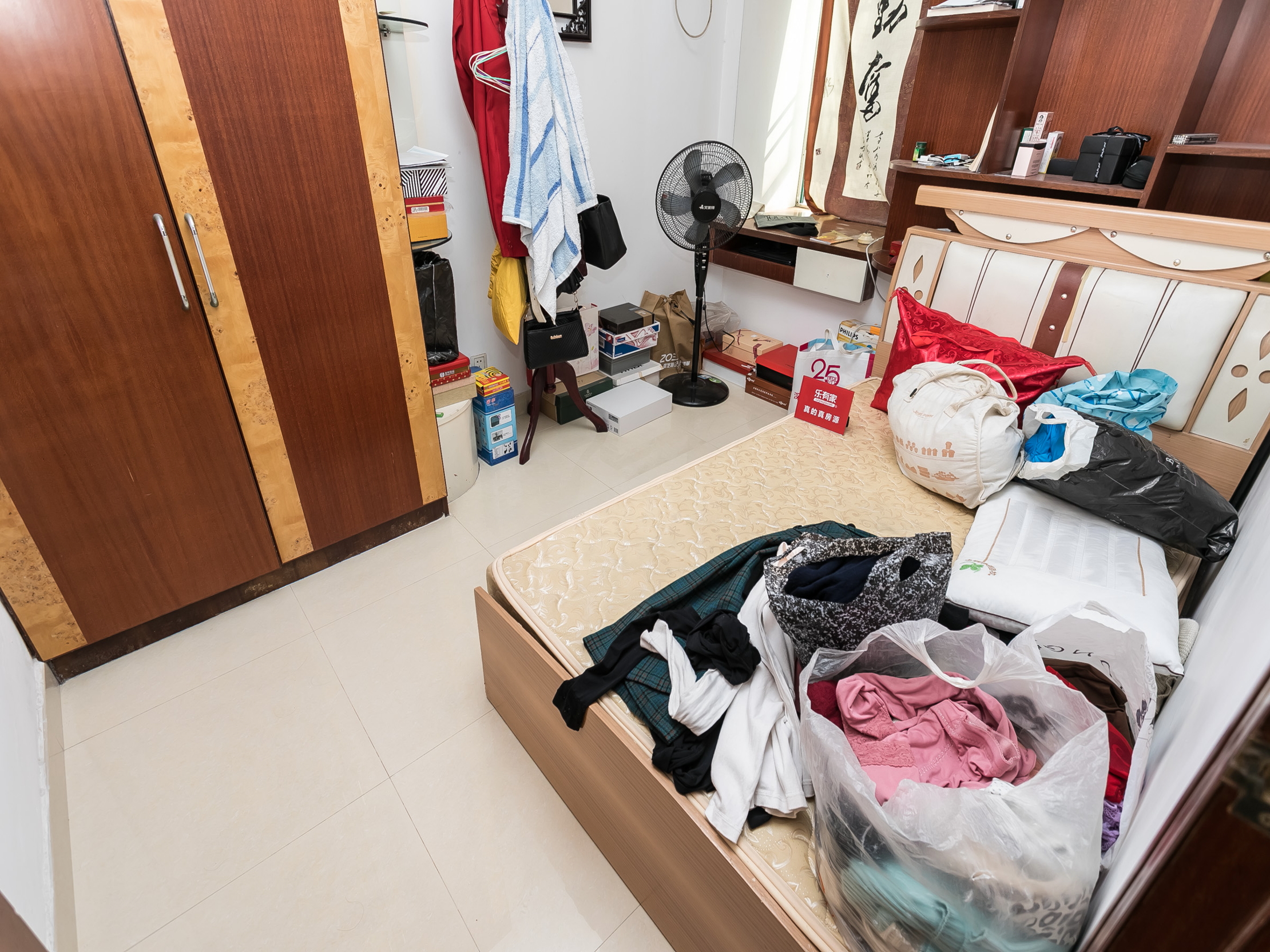 丽沙花都二期居家3房，业主诚心出售