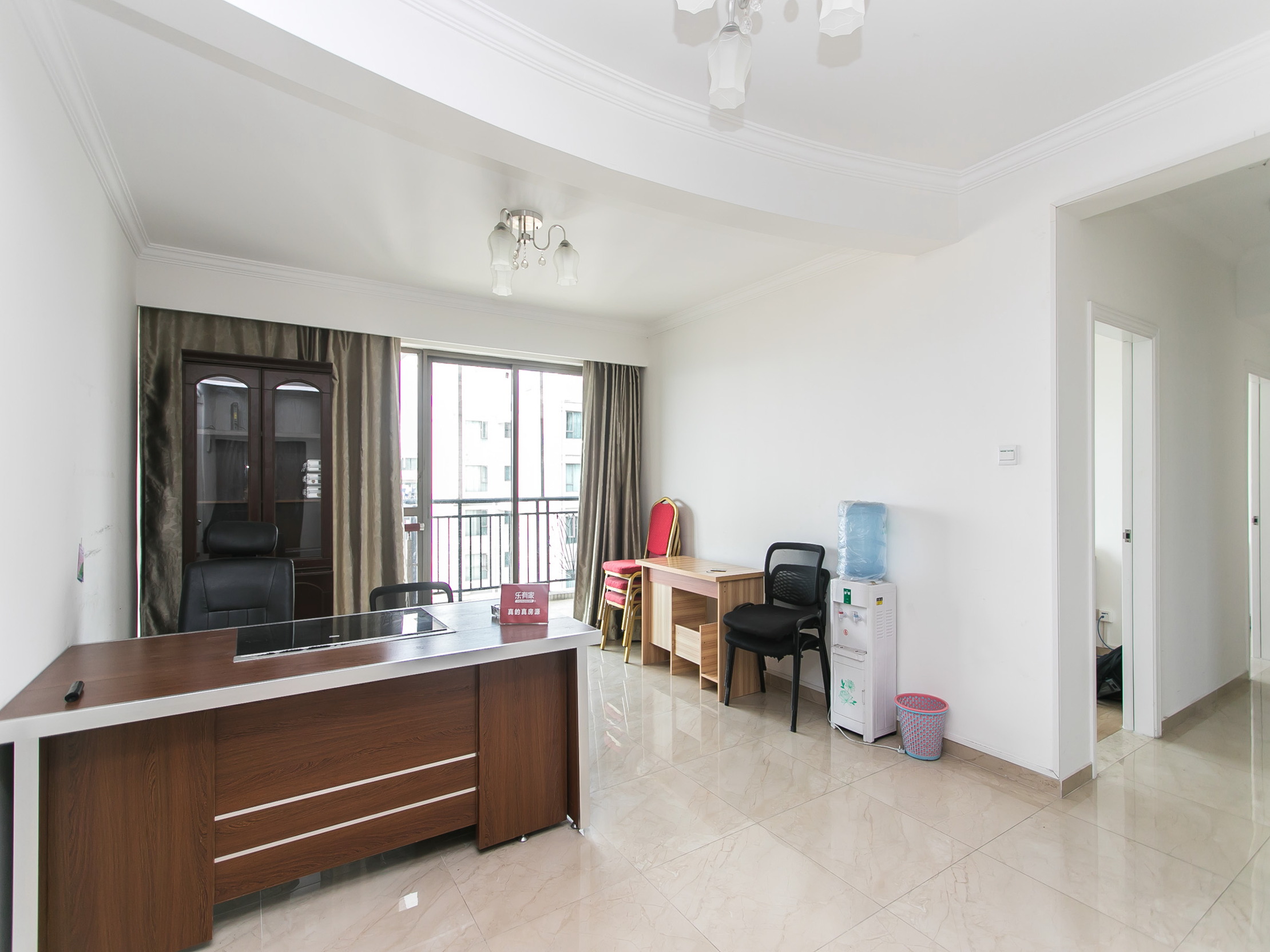 骏景华庭顶楼复式，带私家露台