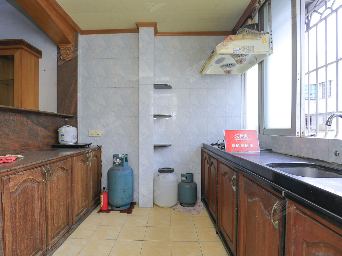 怡富中学附近精装3房