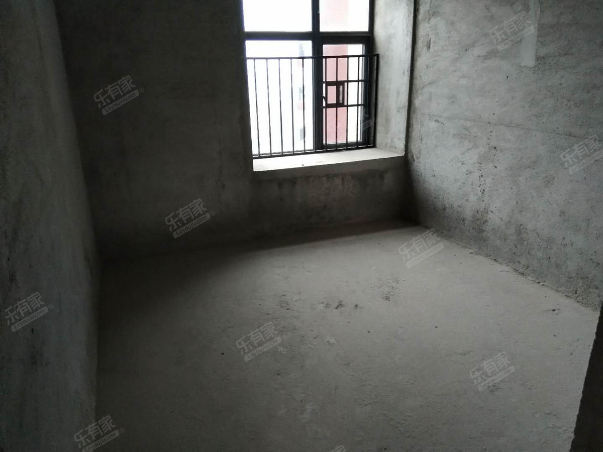 锦绣一品花园毛坯样板房5