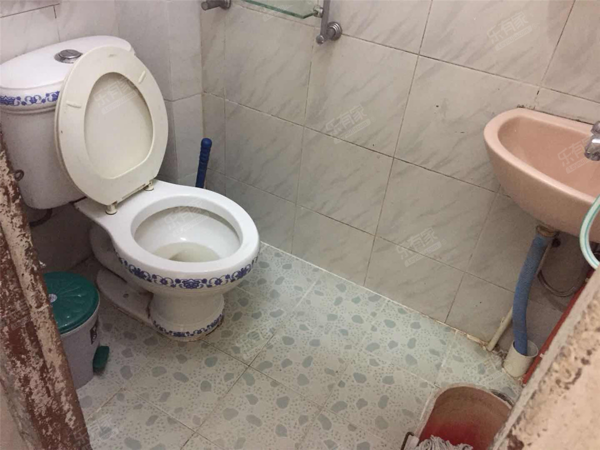 民生路厕所-1