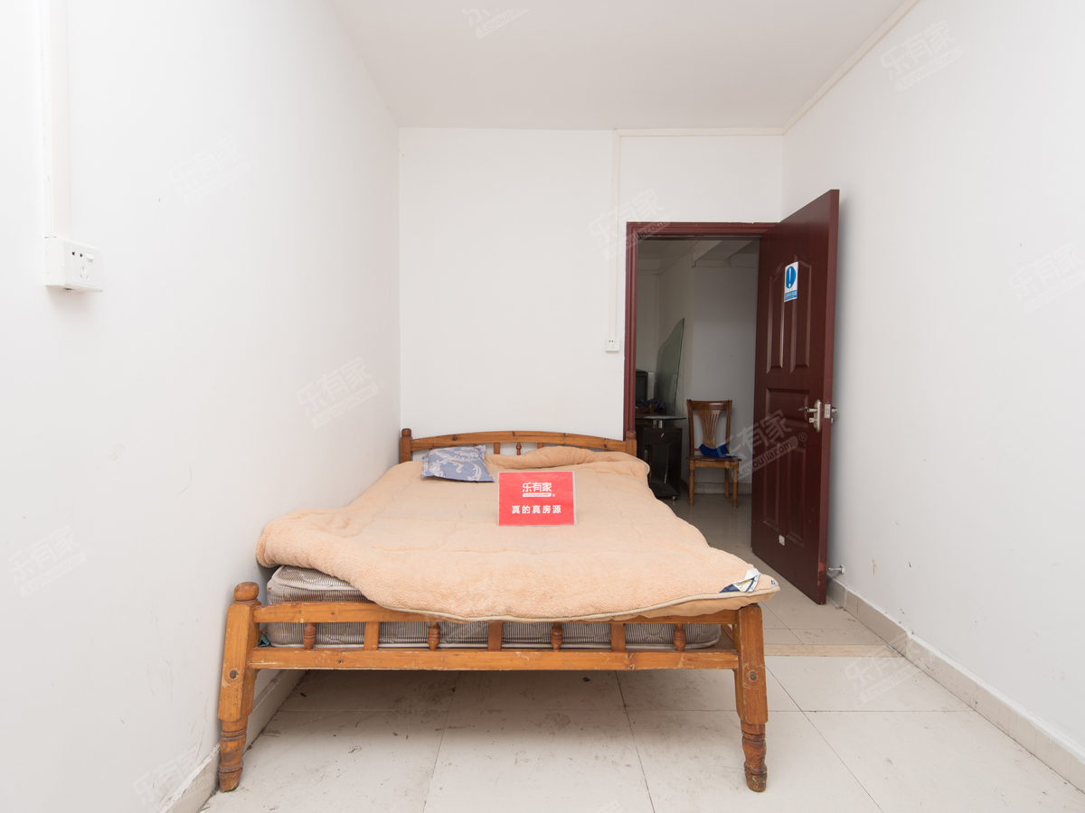 亚洲广场 3房2厅1卫 106㎡