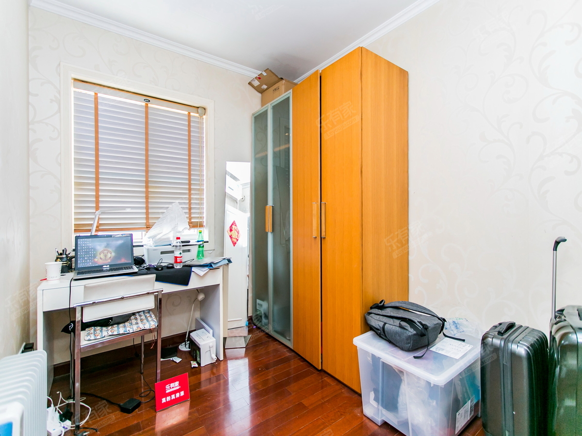 金色家园每套在售房源，我都很熟悉，安静南向好房，双泳池双花园