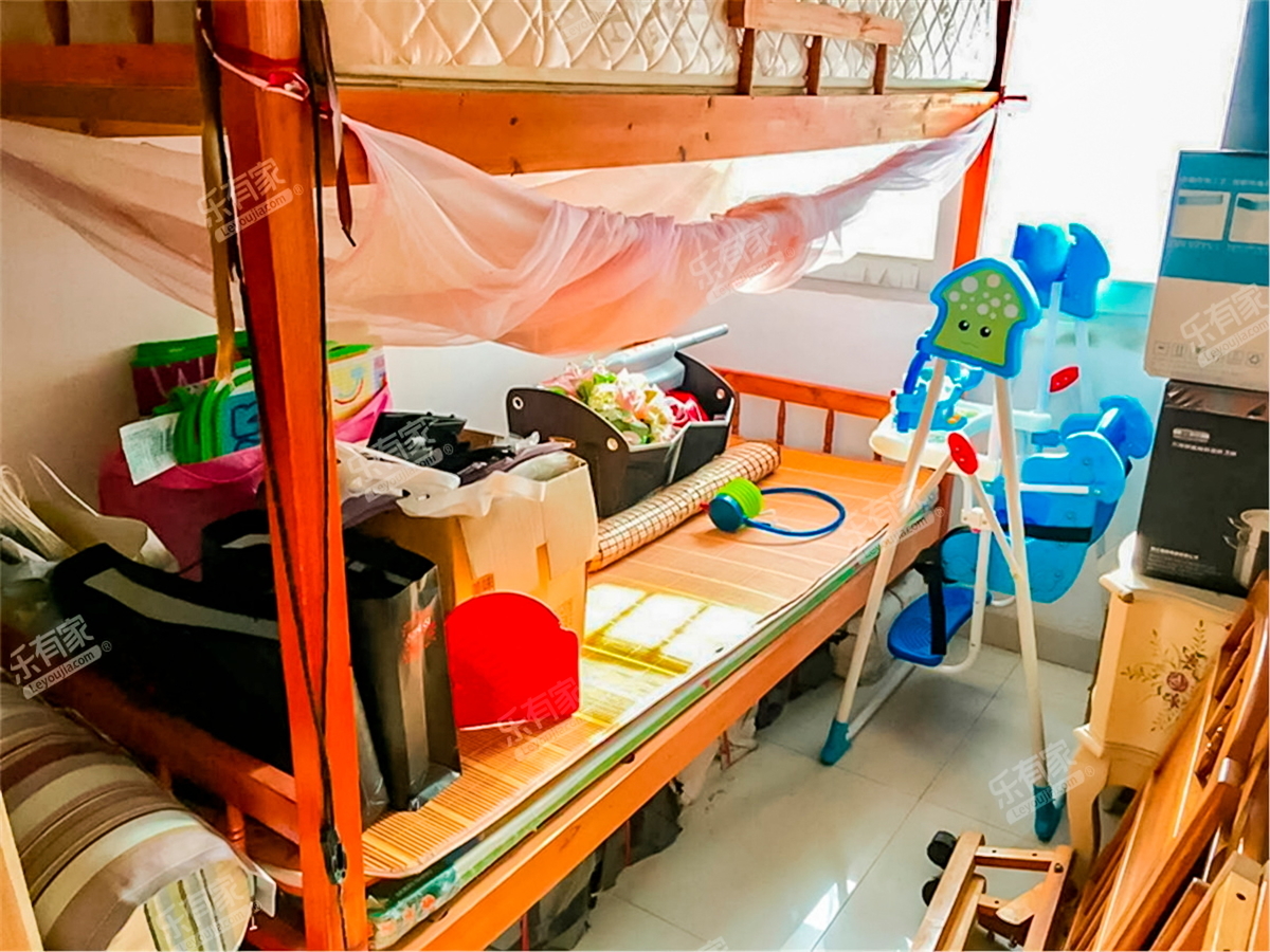 梅兴苑顶复大露台5房，方正实用