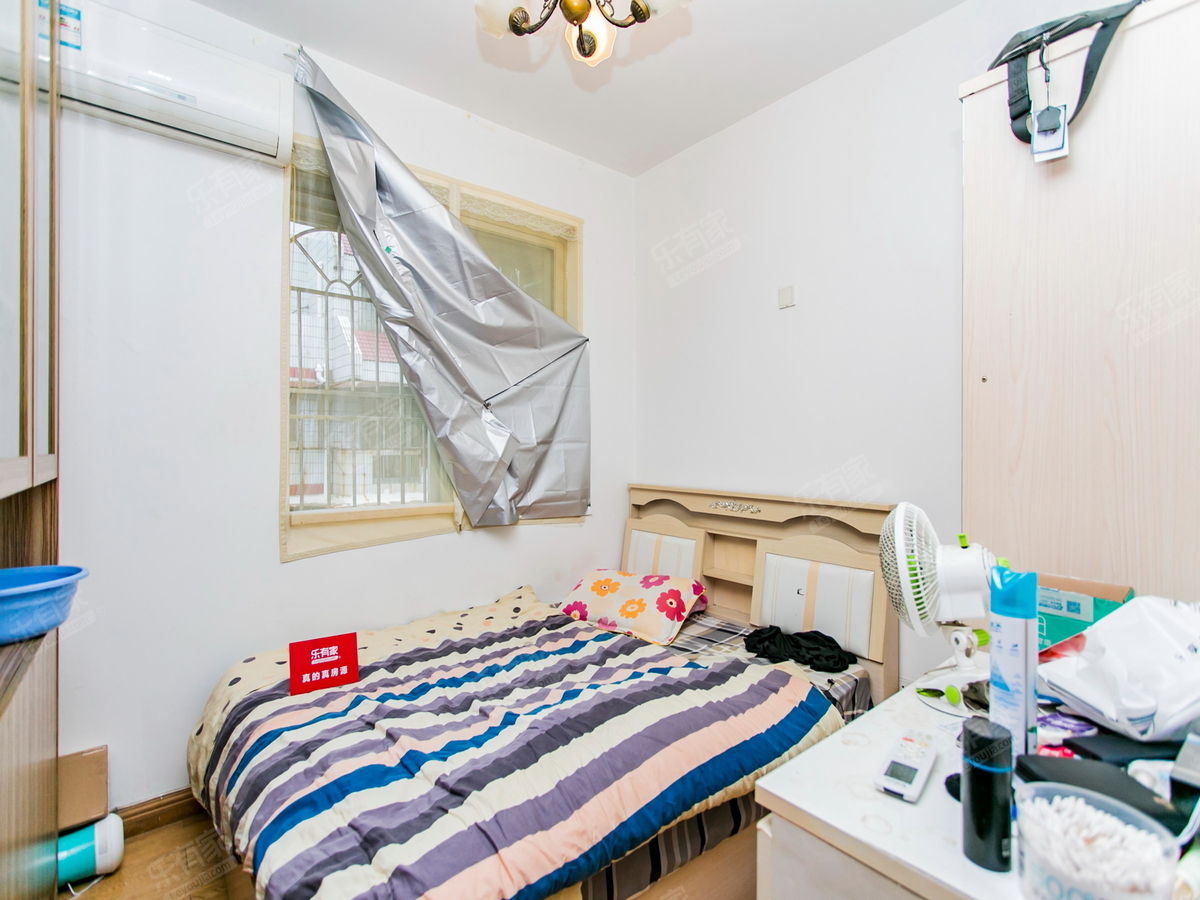 梅兴苑顶复大露台5房，方正实用